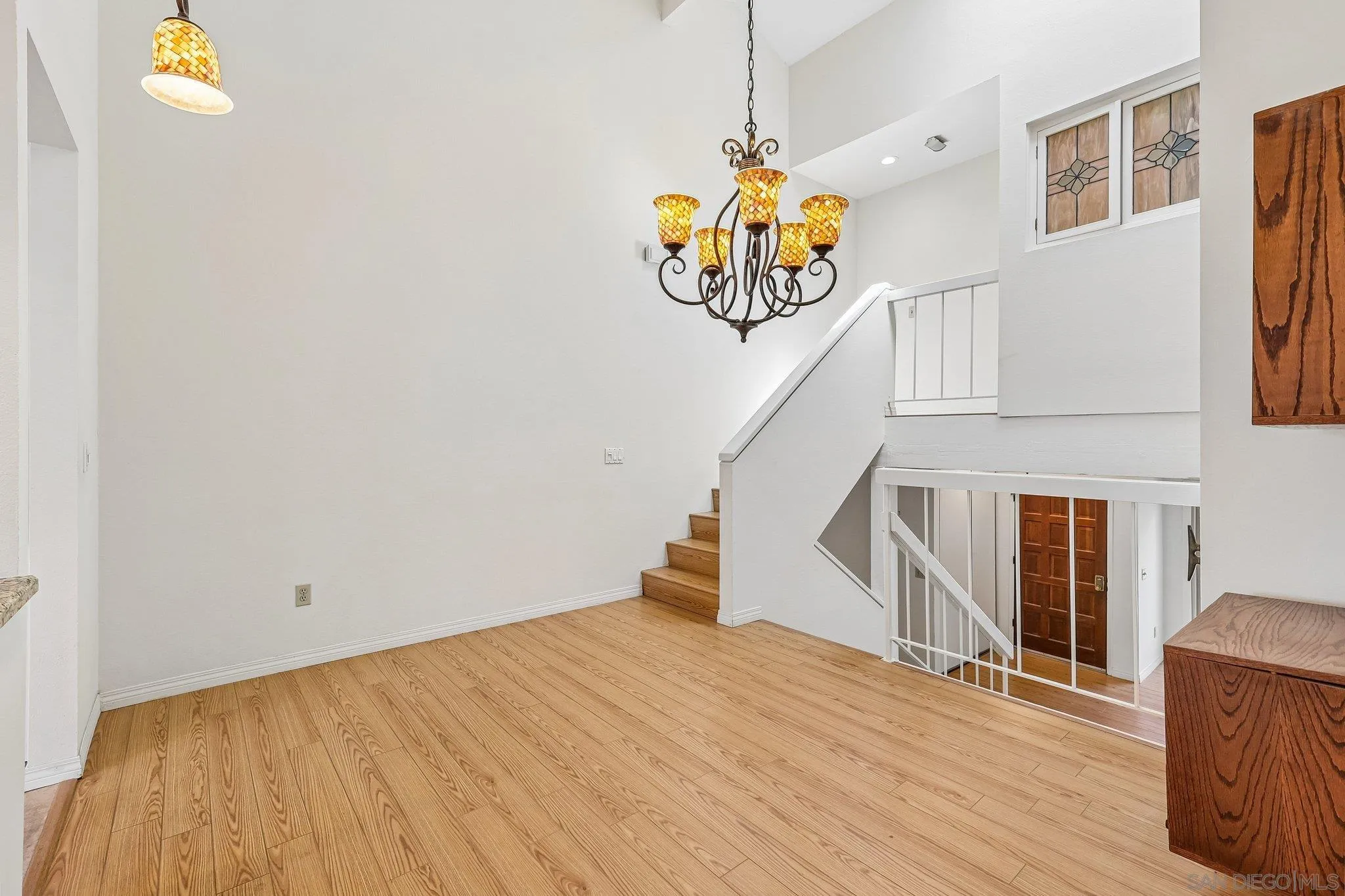 https://cdn.realtyfeed.com/cdn/127/260011689/c7ab8ae5abacaecfc90d7b97f5095c7c.webp