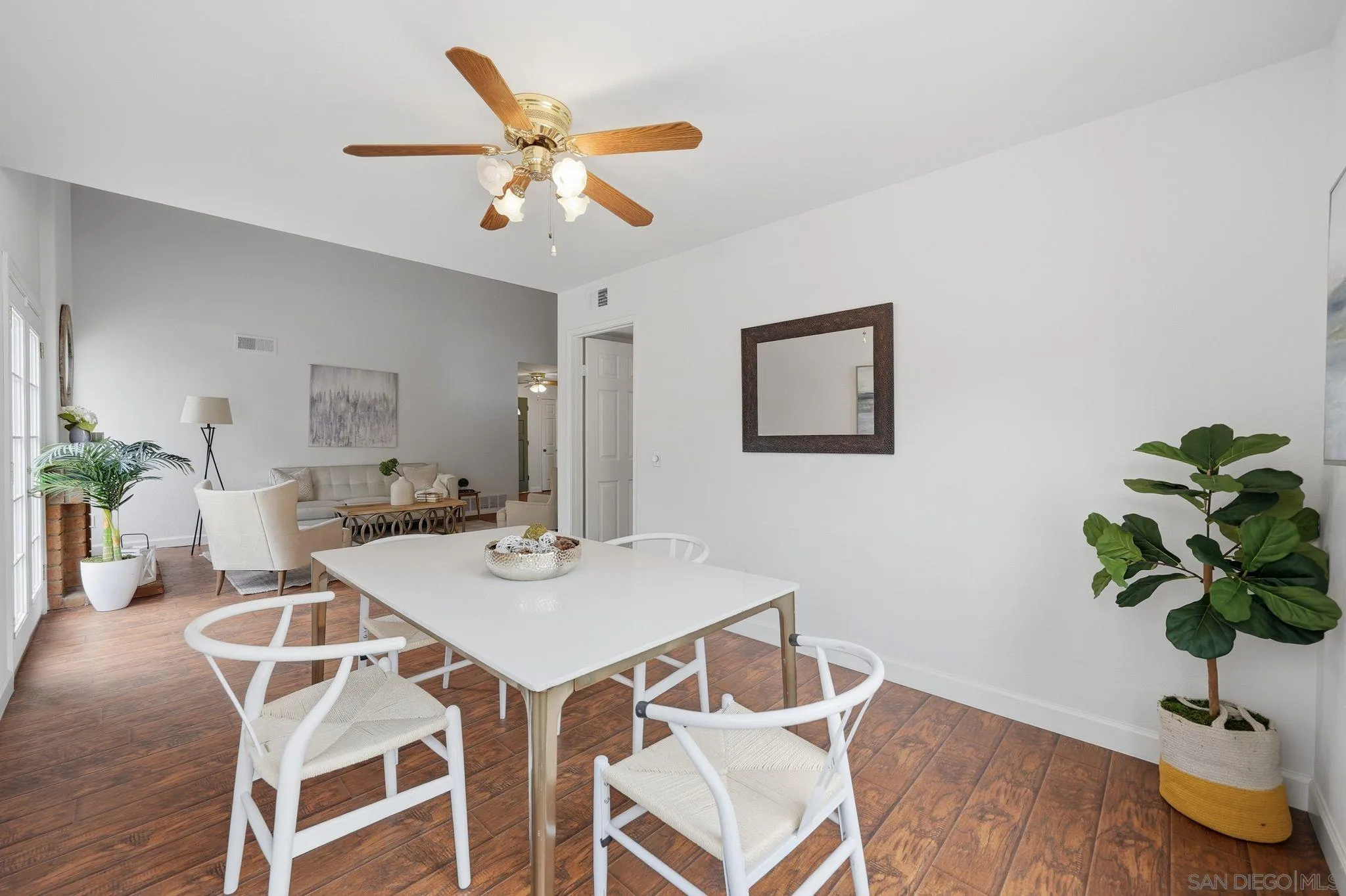 https://cdn.realtyfeed.com/cdn/127/260011690/38915cd5464b7a9ee9a578f2da5b9e83.webp
