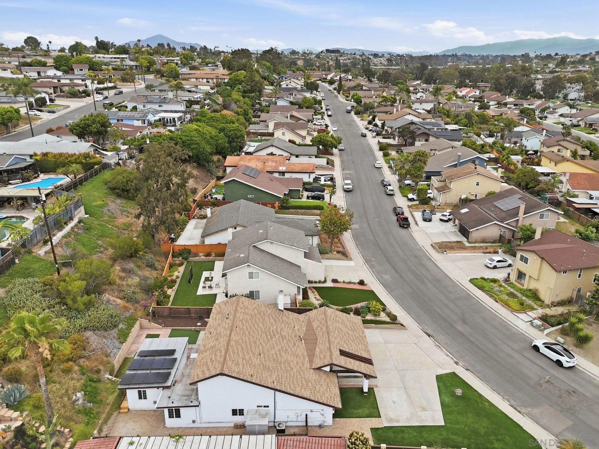 https://cdn.realtyfeed.com/cdn/127/260011690/39f3df9ca96e03d298540bde5a1e2908.webp