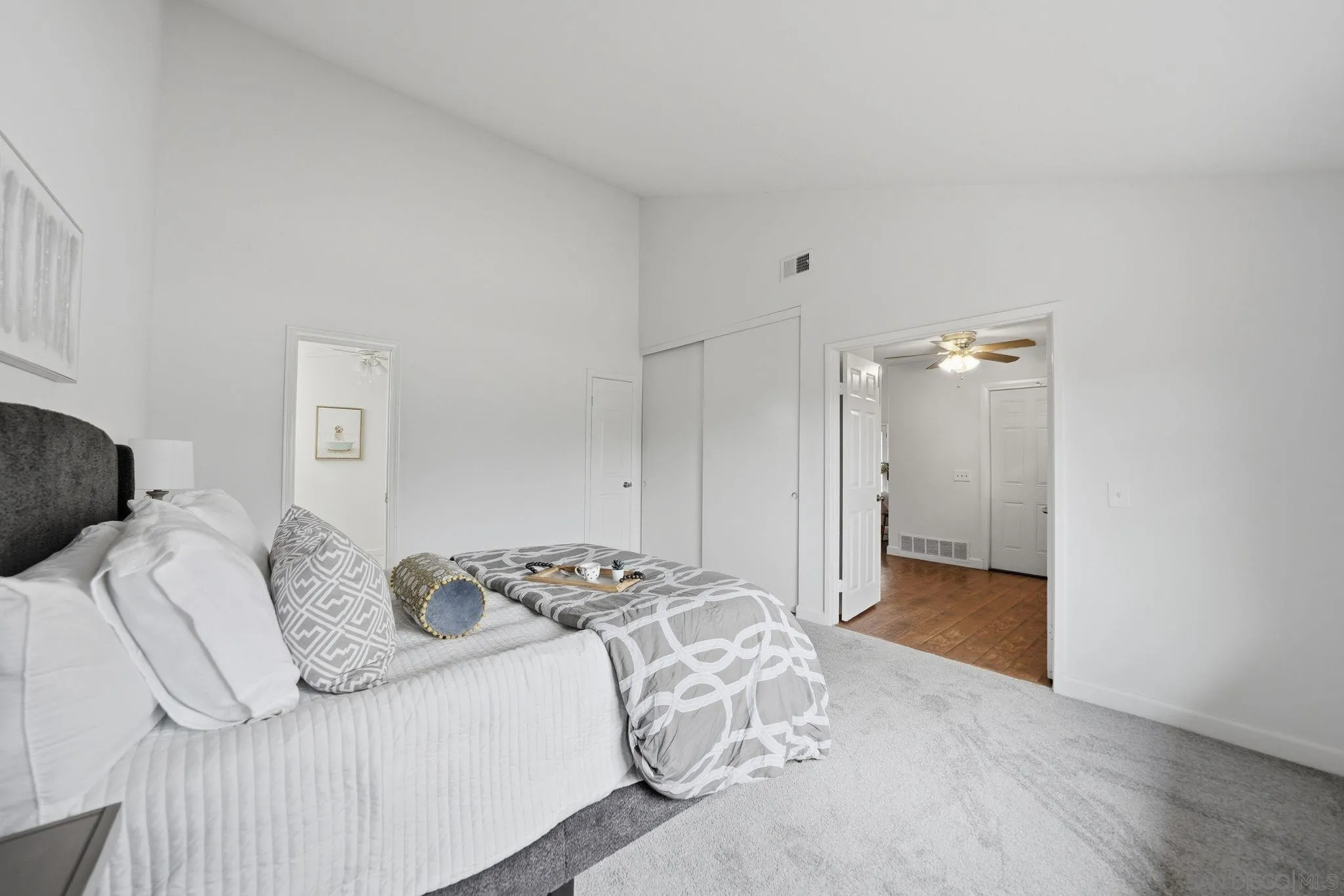 https://cdn.realtyfeed.com/cdn/127/260011690/4336257e6f6e455a98a1499c0af5738a.webp