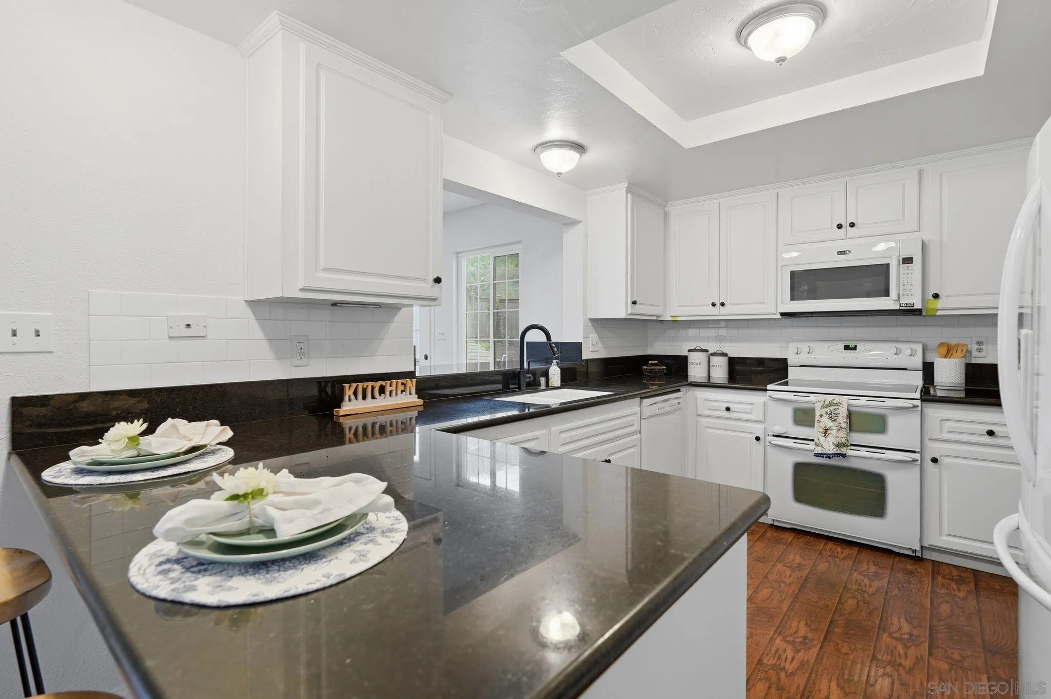 https://cdn.realtyfeed.com/cdn/127/260011690/883461ce1867691aba3c6ca9df150971.webp