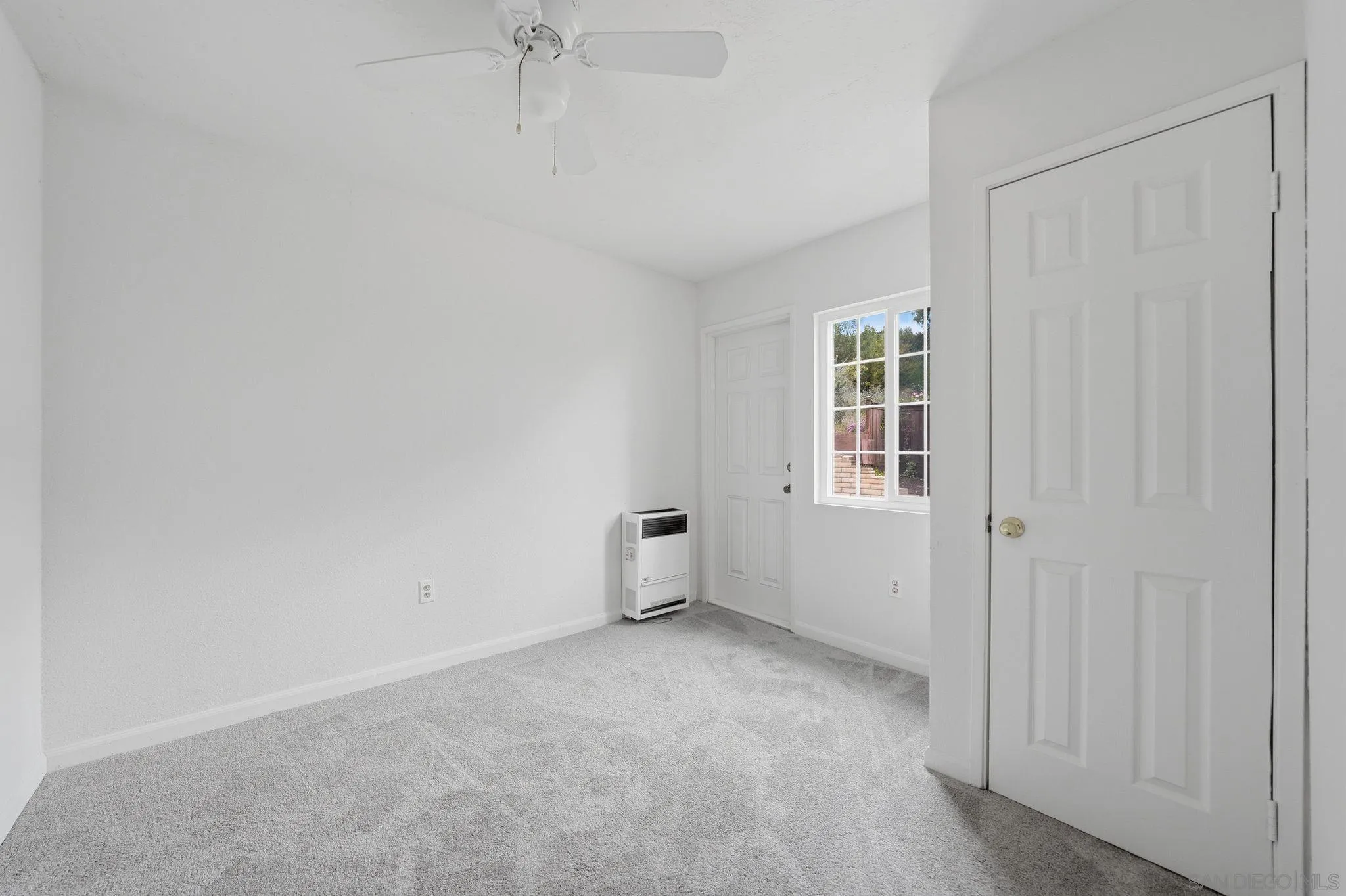 https://cdn.realtyfeed.com/cdn/127/260011690/a98536f24bc41ab50fd8e48776a3e92c.webp