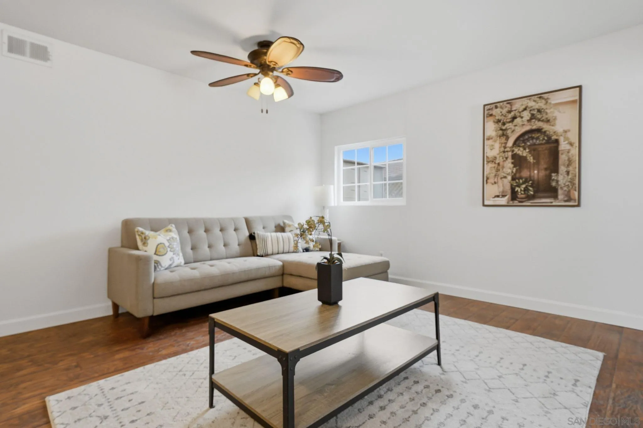 https://cdn.realtyfeed.com/cdn/127/260011690/c5ba1f2b64a5de6899083a1290ceccc1.webp