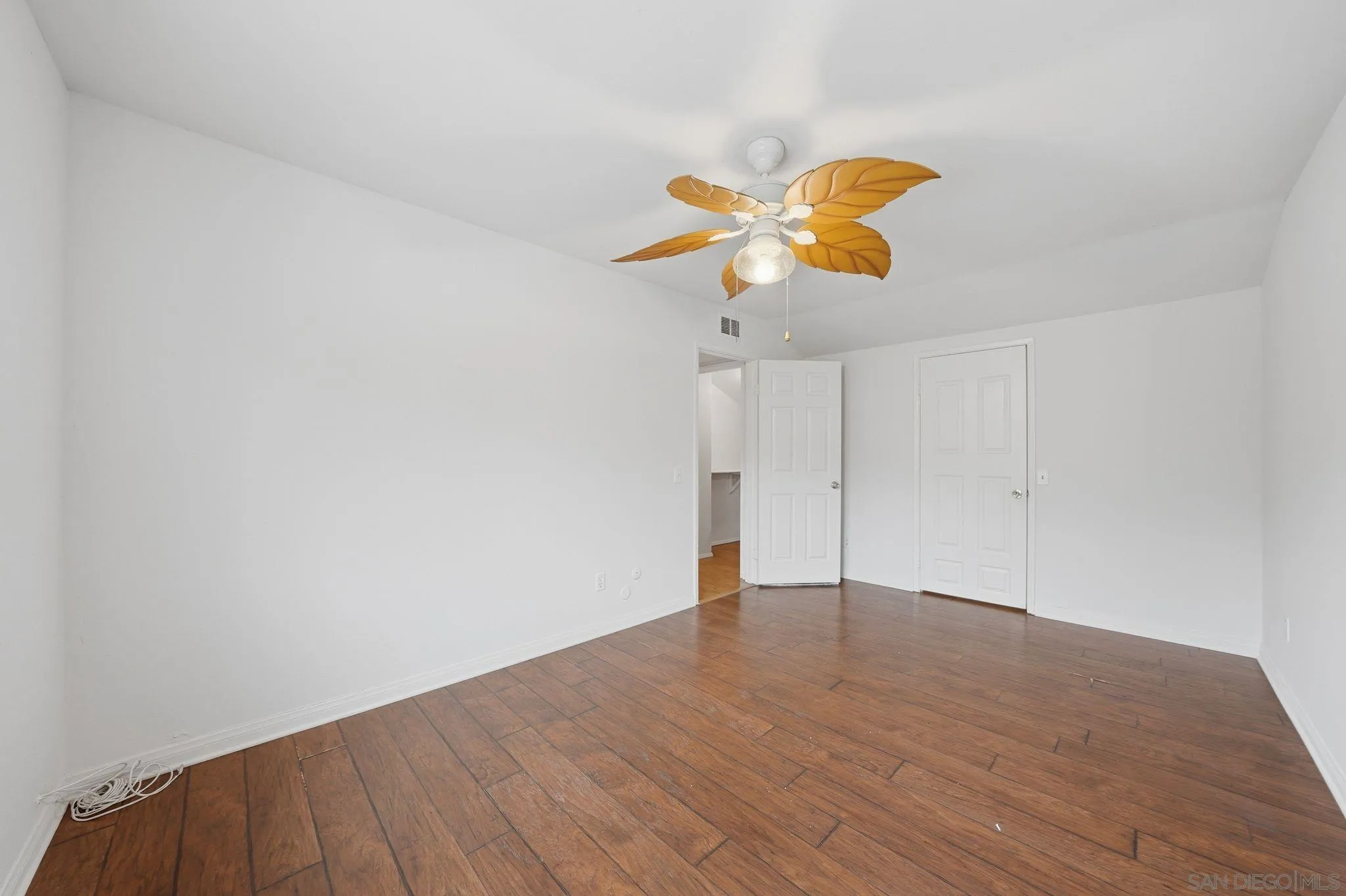 https://cdn.realtyfeed.com/cdn/127/260011690/e7fab627d88a72f97f6ba6c9282a2053.webp