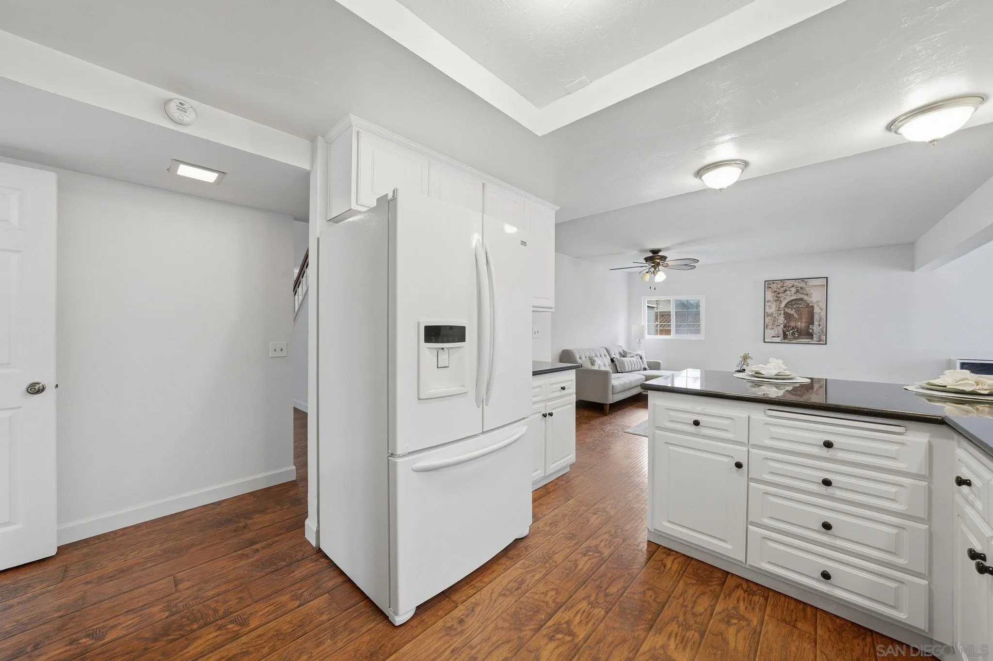 https://cdn.realtyfeed.com/cdn/127/260011690/e9a73270273e5f6ae088e06241c7558a.webp