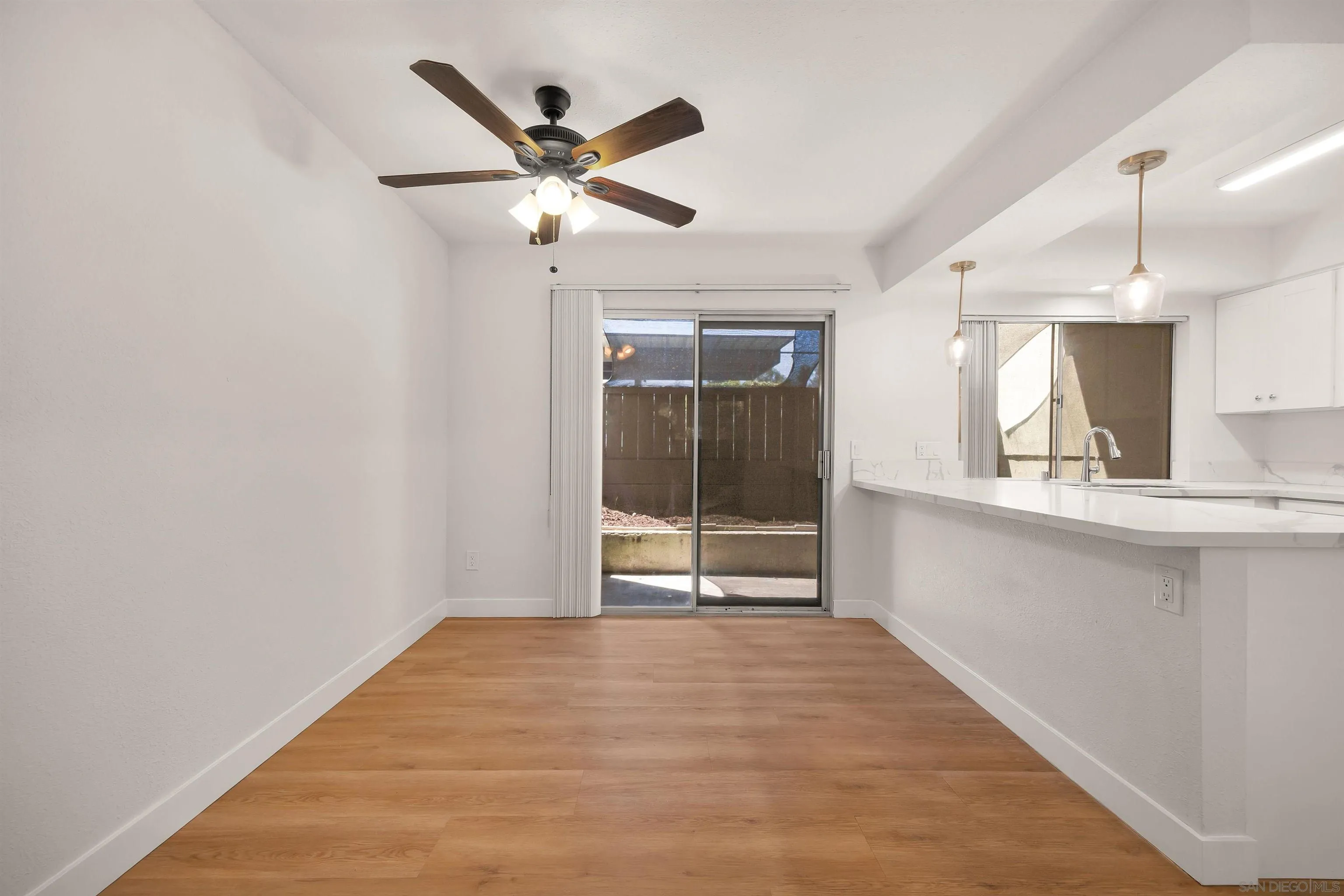 Photo #4: 260011691 Listing: Photo #4
