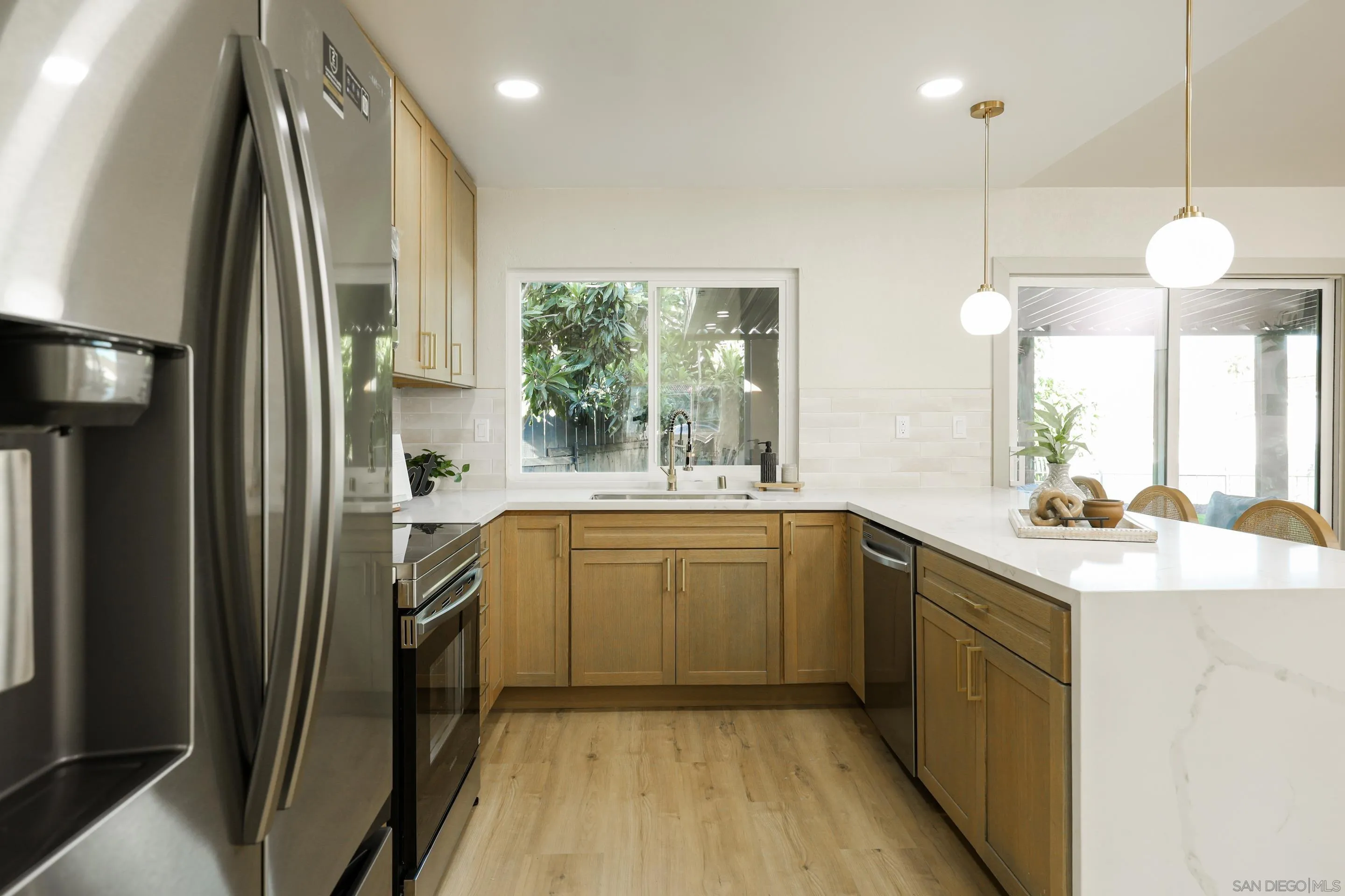 https://cdn.realtyfeed.com/cdn/127/260011692/0865628db5b839eb305f1edd55928c75.webp