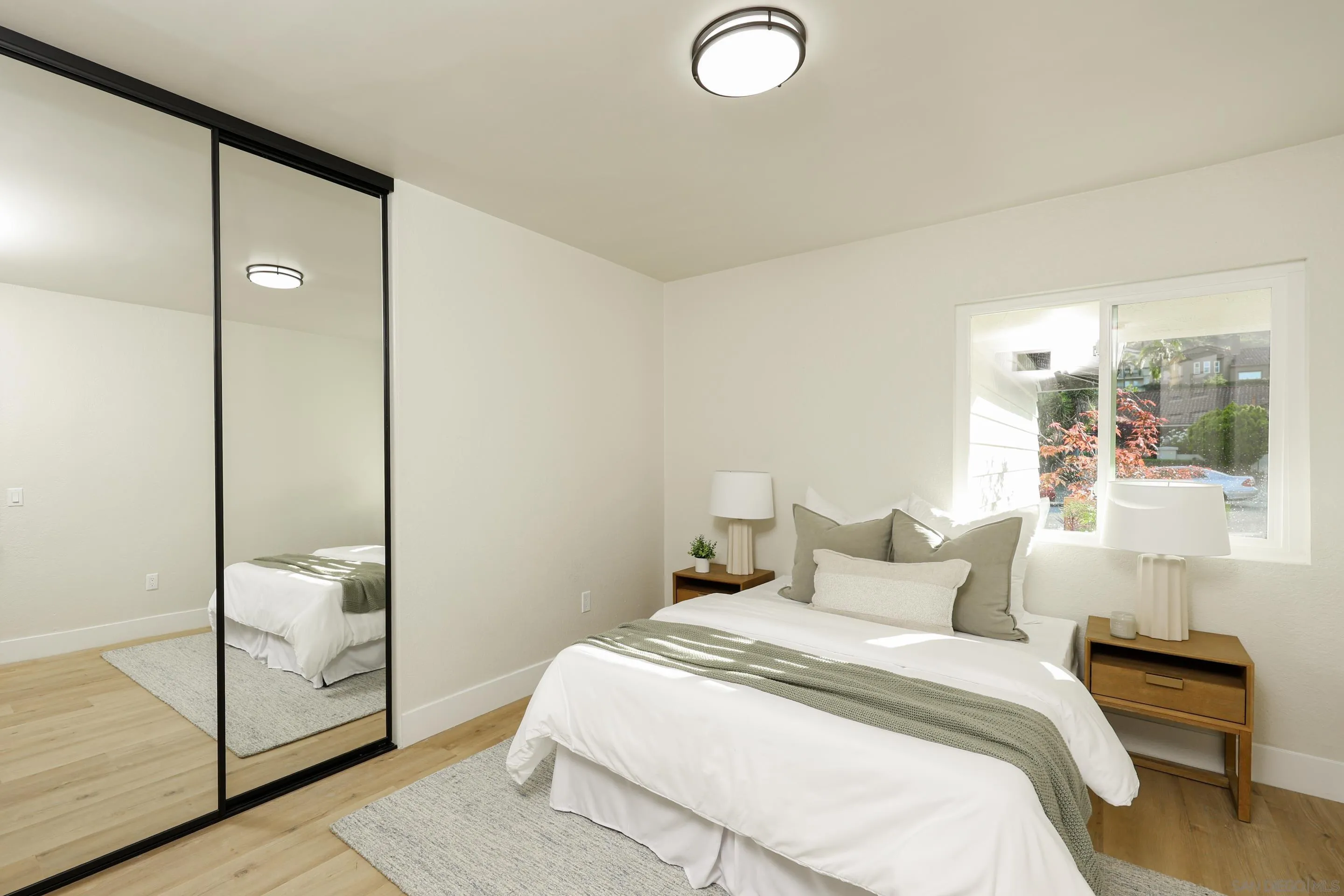 https://cdn.realtyfeed.com/cdn/127/260011692/5aaccc9c08d620e4a347f6ac87b745fa.webp