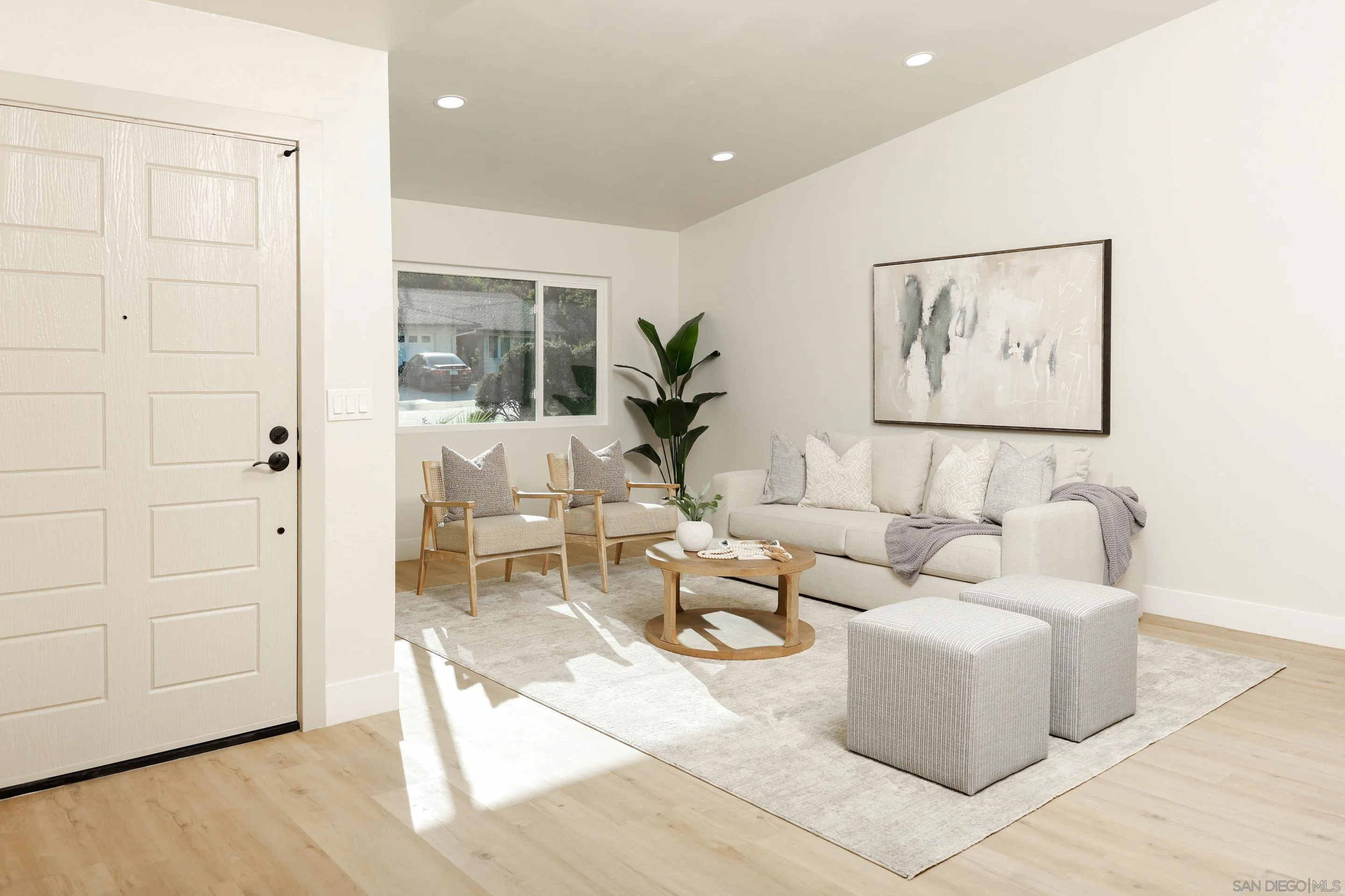 https://cdn.realtyfeed.com/cdn/127/260011692/76b4e1a030ff0bf7283ba4d3e2394af2.webp