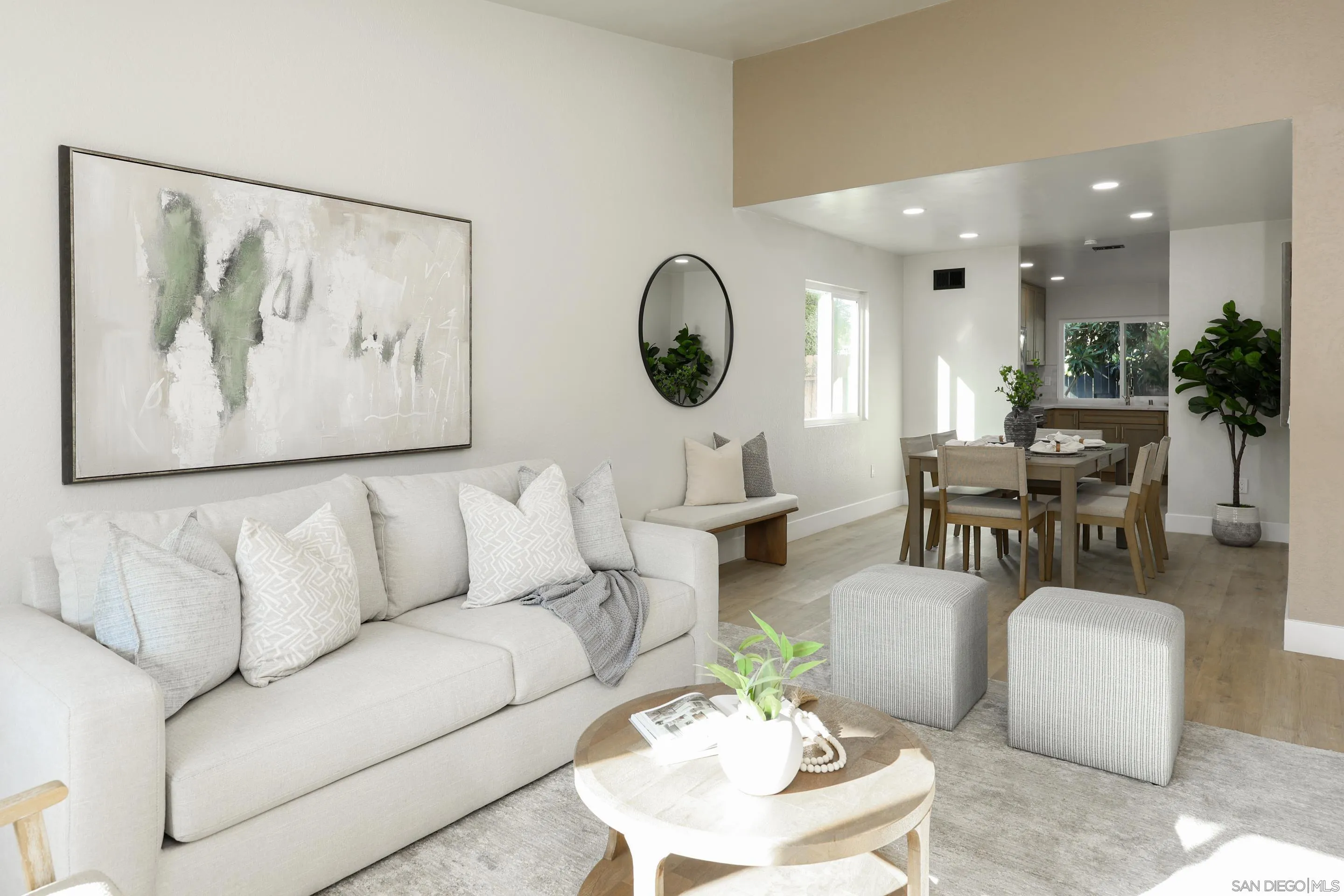 https://cdn.realtyfeed.com/cdn/127/260011692/7c51f4a658837a02f995f2195b2cf641.webp