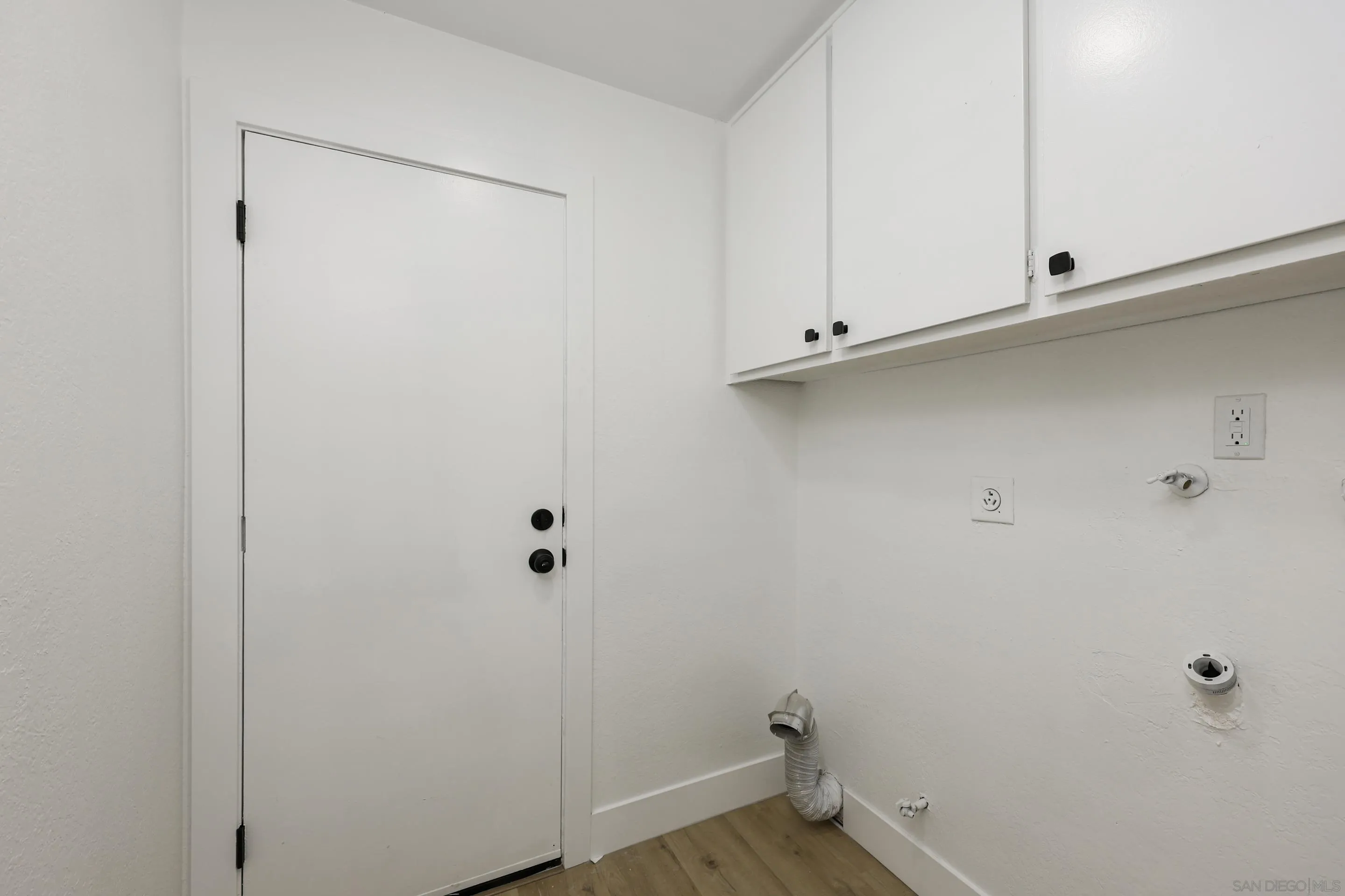 https://cdn.realtyfeed.com/cdn/127/260011692/b00bac964028b417a647a0e5cafbec0c.webp
