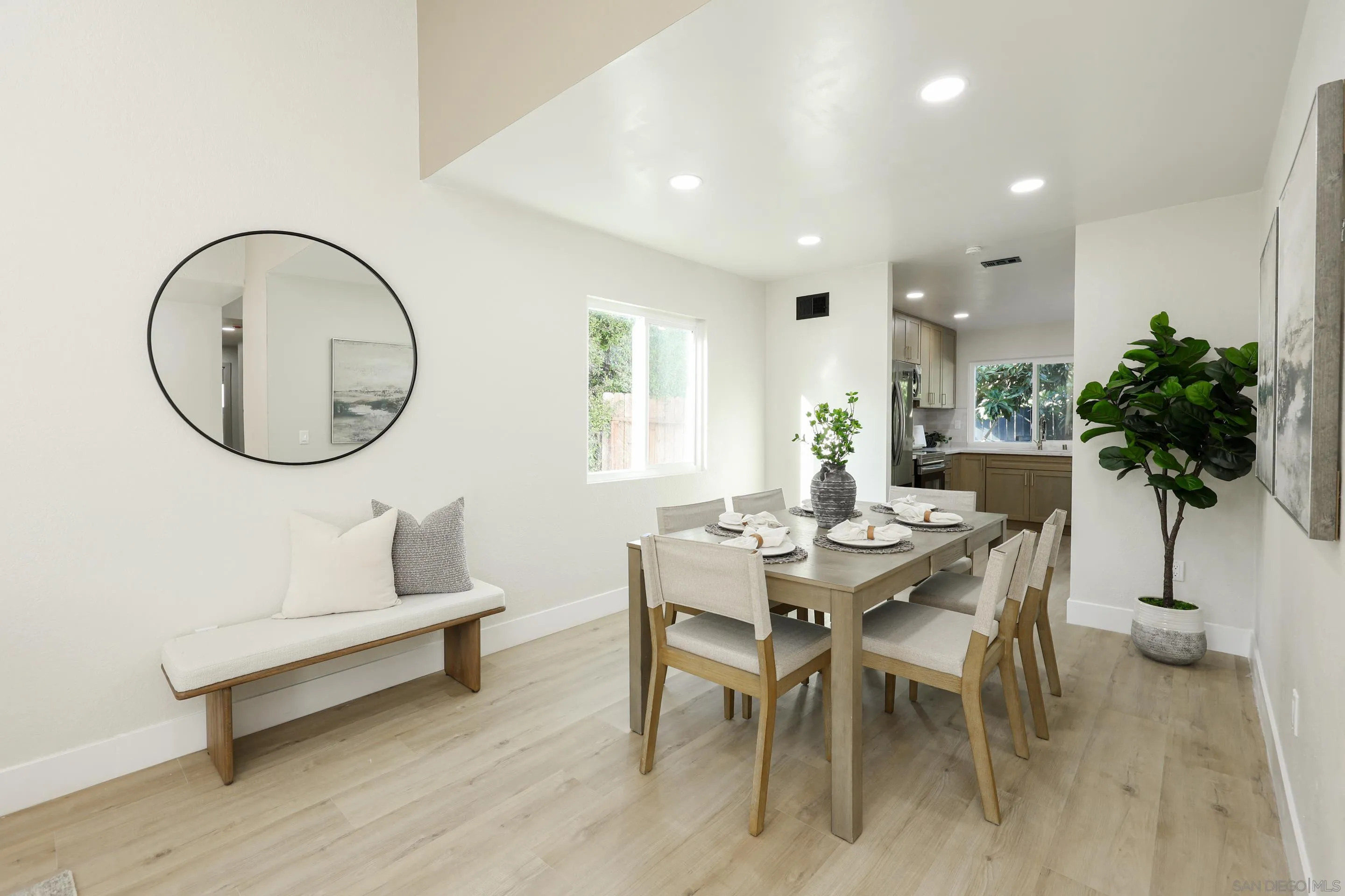 https://cdn.realtyfeed.com/cdn/127/260011692/b67e280e22d06af0bff7353ac4333aa6.webp