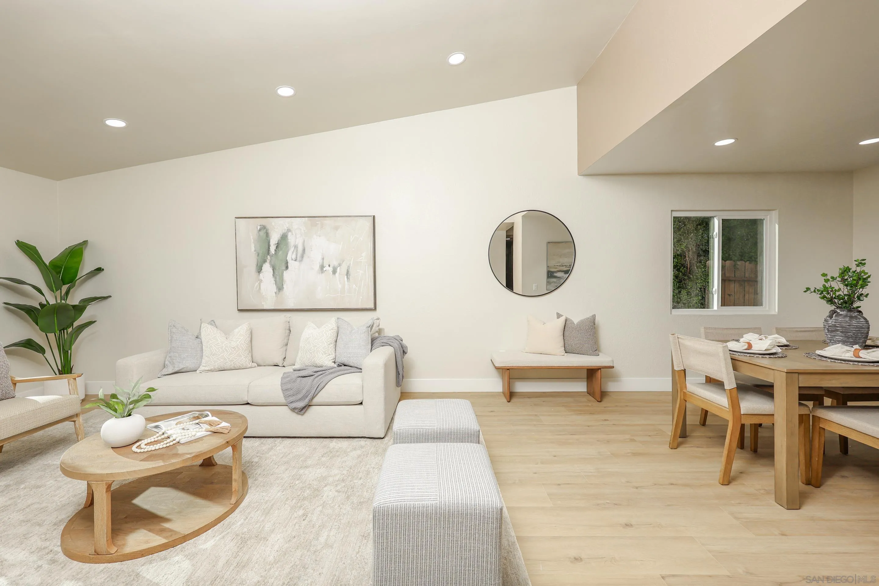 https://cdn.realtyfeed.com/cdn/127/260011692/d3f936647e7a266222af21047a502b1f.webp