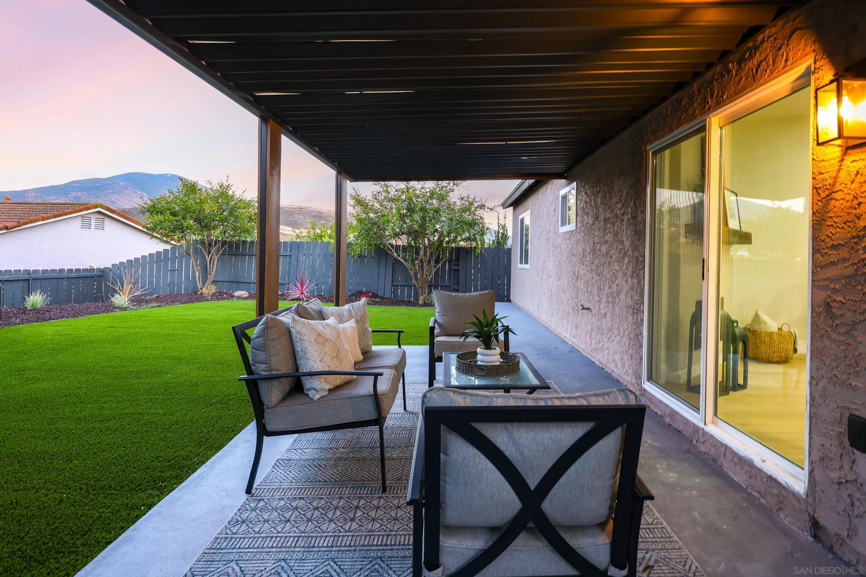 https://cdn.realtyfeed.com/cdn/127/260011692/ec67058e4f7480acec5ca8cdff967b29.webp