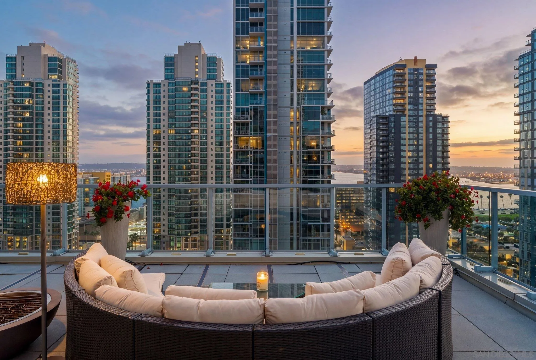 https://cdn.realtyfeed.com/cdn/127/260011695/e2b7cbd18ff50f785a479aaa4ae84243.webp