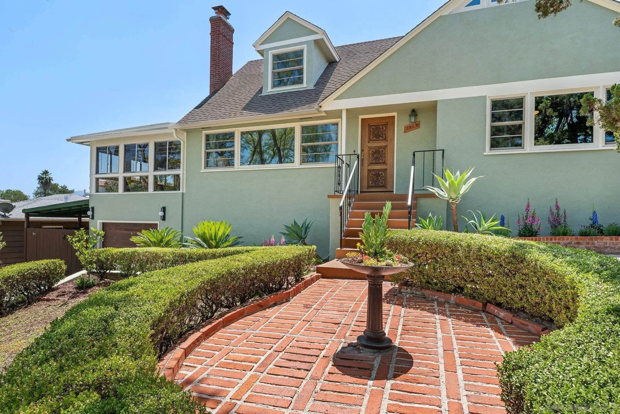 https://cdn.realtyfeed.com/cdn/127/260011696/27e6cdd53a32e81572cc3980ea2b5436.webp