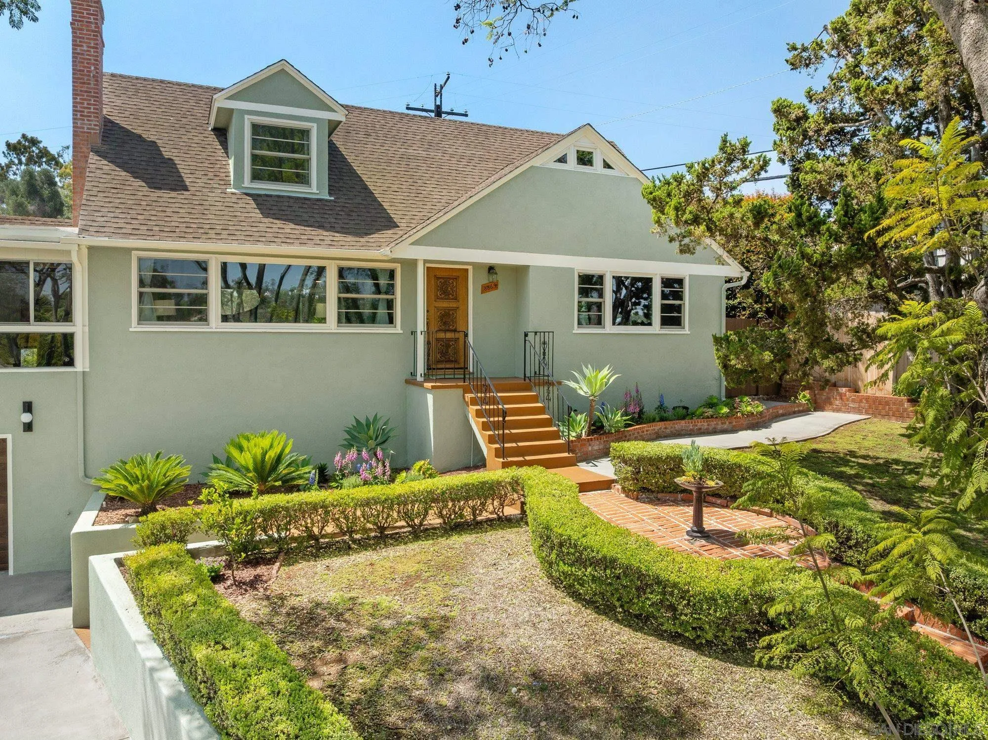 https://cdn.realtyfeed.com/cdn/127/260011696/2b14d2e58065b958472fc8cbe3b2a46b.webp