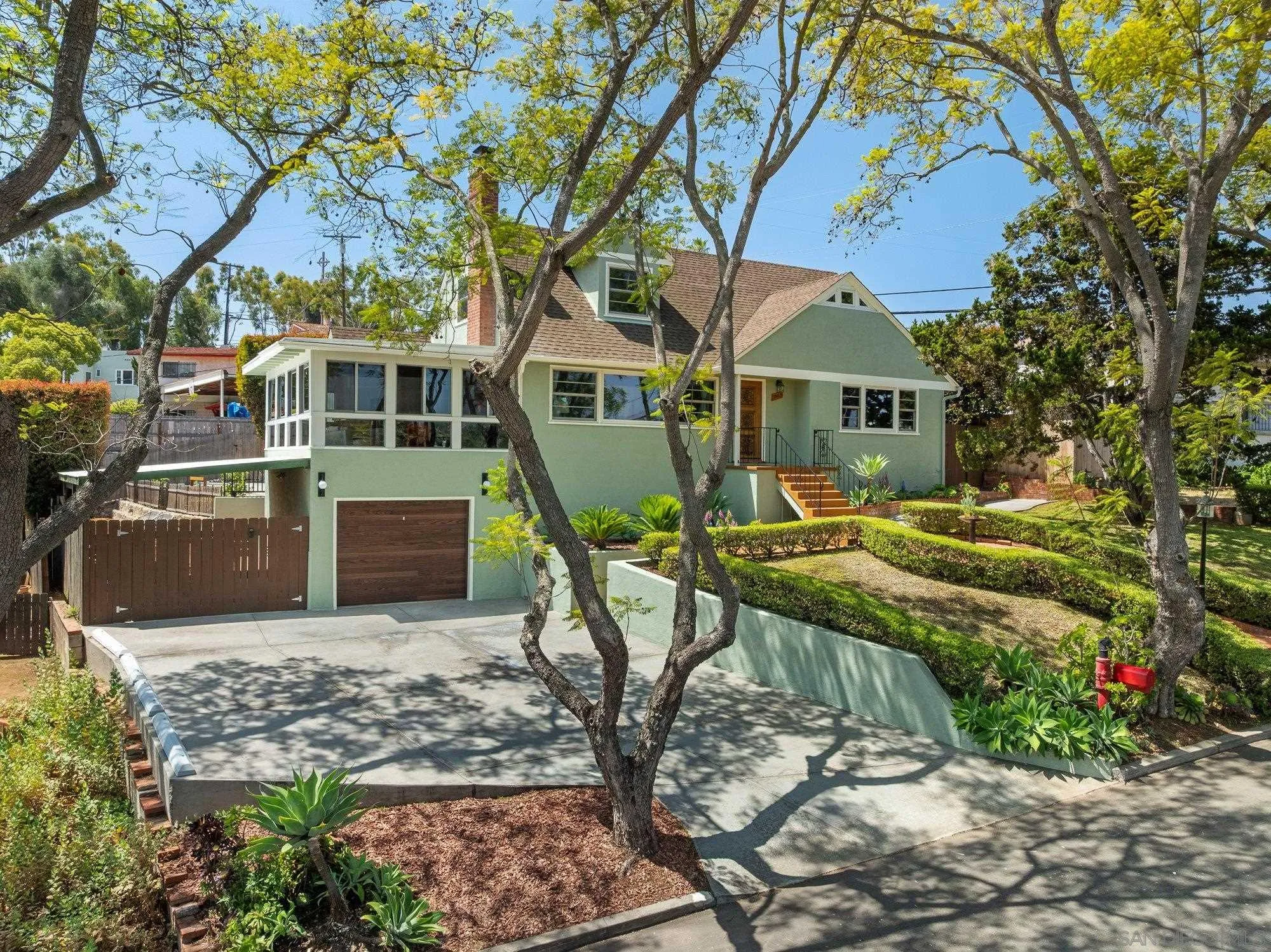 https://cdn.realtyfeed.com/cdn/127/260011696/fb2aef52b1fe48c981d92016ac1941d1.webp