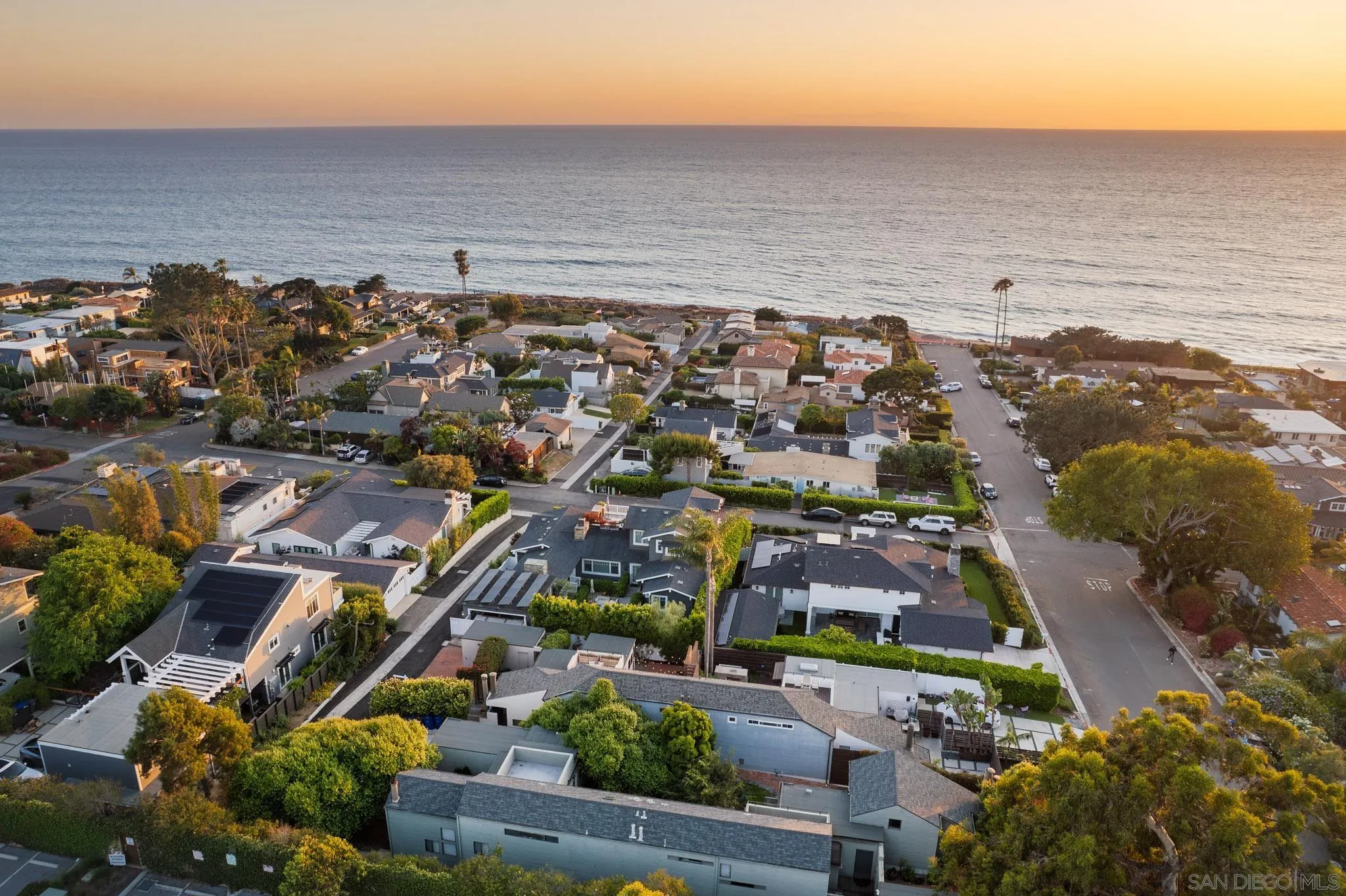 https://cdn.realtyfeed.com/cdn/127/260011702/778b3b8ec31290800565df3260666a56.webp