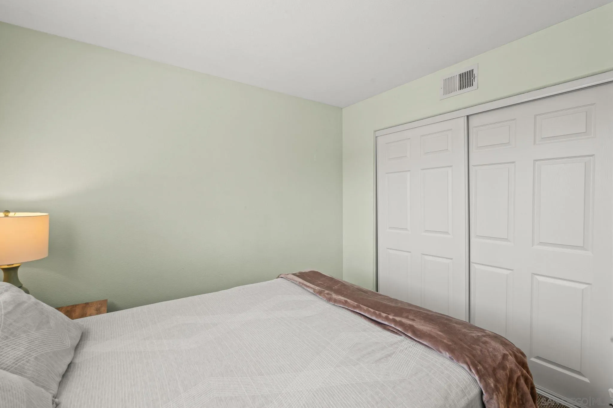 https://cdn.realtyfeed.com/cdn/127/260011703/612b7c11b1bd06cab5e7754e31eb6e29.webp