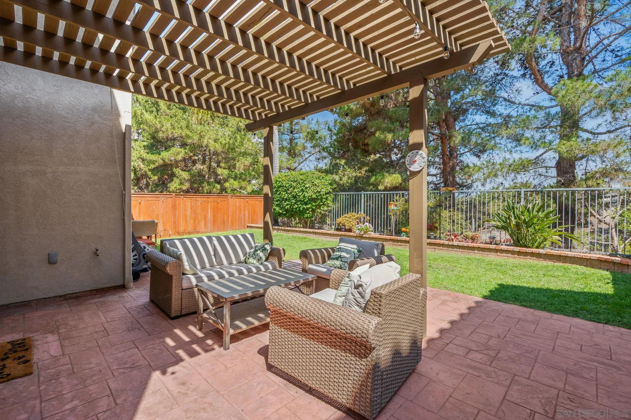 https://cdn.realtyfeed.com/cdn/127/260011703/a6b2ea1252f643a1b6cee0375789b78d.webp