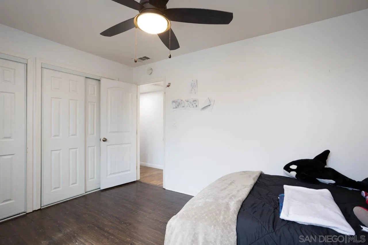 https://cdn.realtyfeed.com/cdn/127/260011706/37d47a592bcaaac8aef8931af2dc7bcd.webp