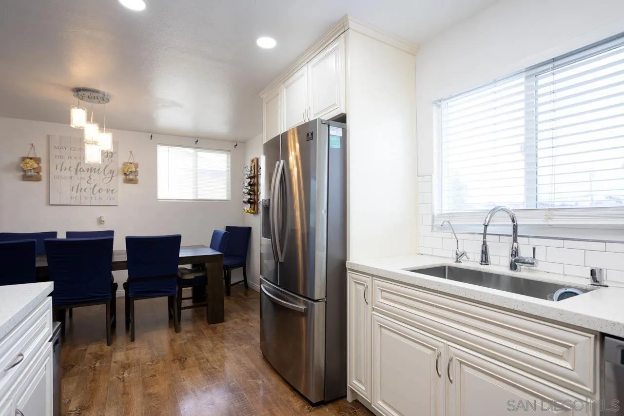 https://cdn.realtyfeed.com/cdn/127/260011706/37efb86c27d4ed6dead18eb478176c19.webp