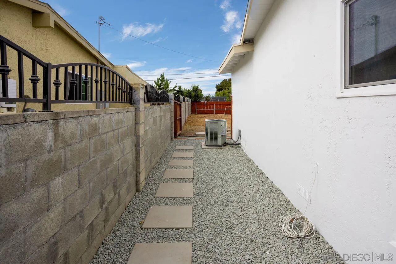https://cdn.realtyfeed.com/cdn/127/260011706/7492edcbbc0e1a5b60d0add37fb3e138.webp