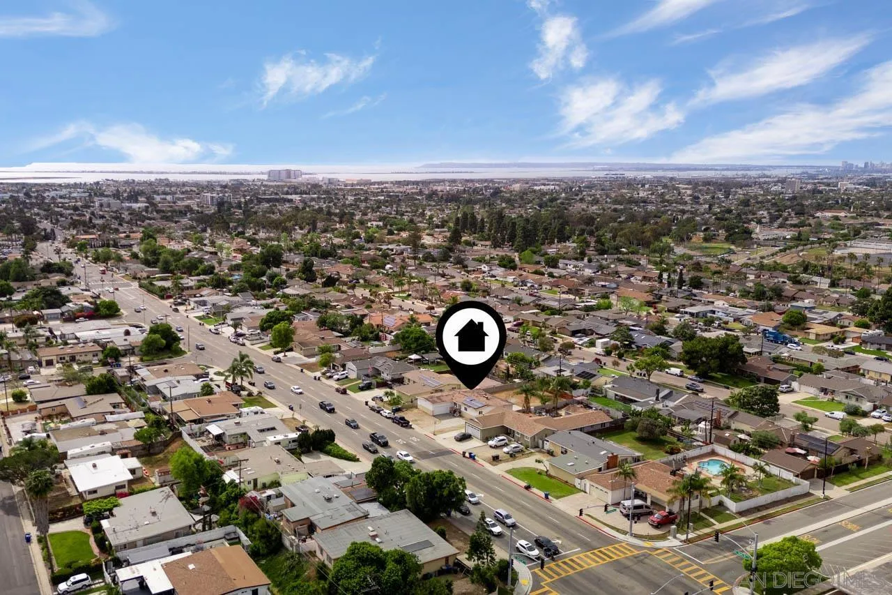 https://cdn.realtyfeed.com/cdn/127/260011706/b9ecae4636b75d4cb2347df18db3aa24.webp