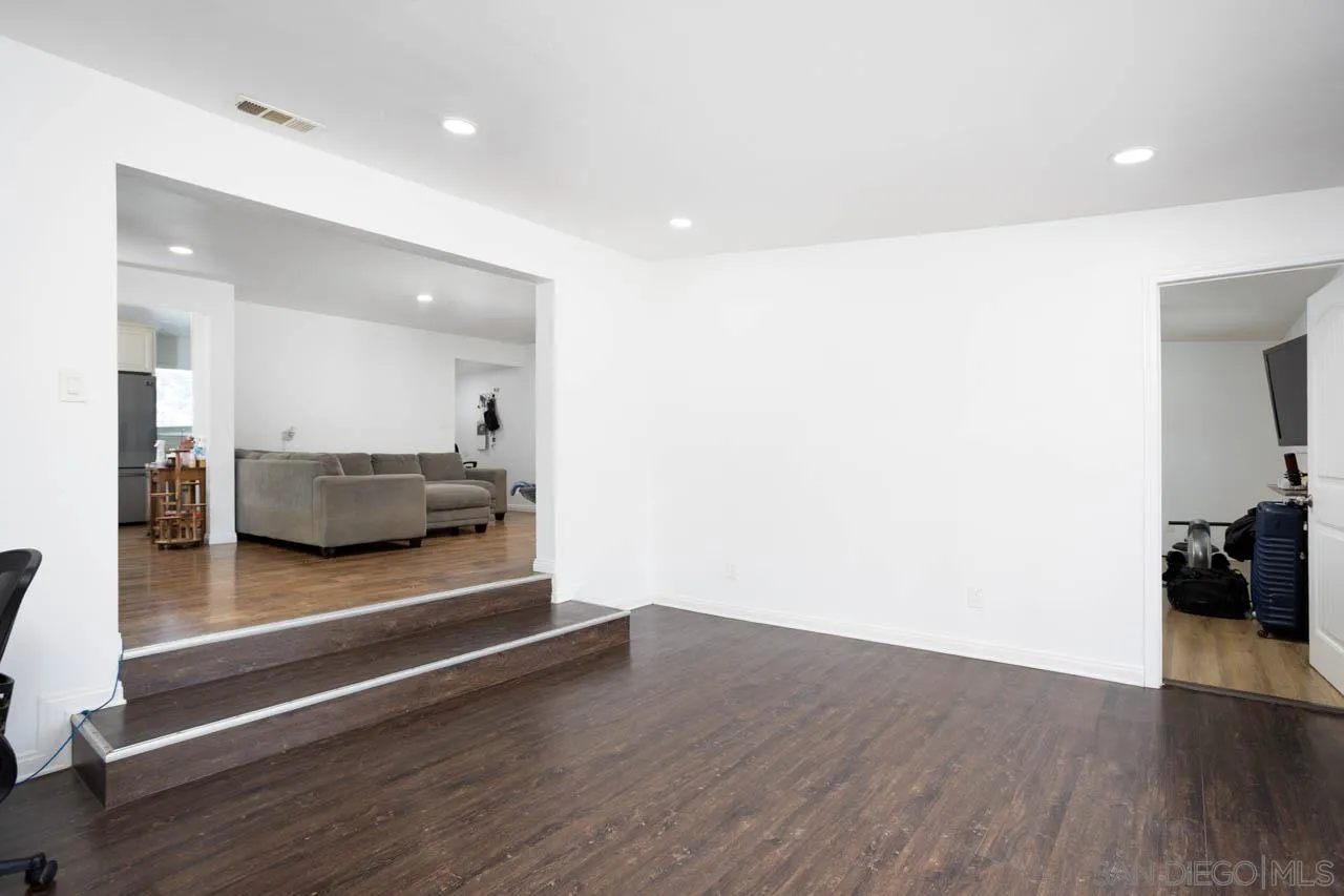 https://cdn.realtyfeed.com/cdn/127/260011706/f532c2b58865fcaca766075cadc52096.webp