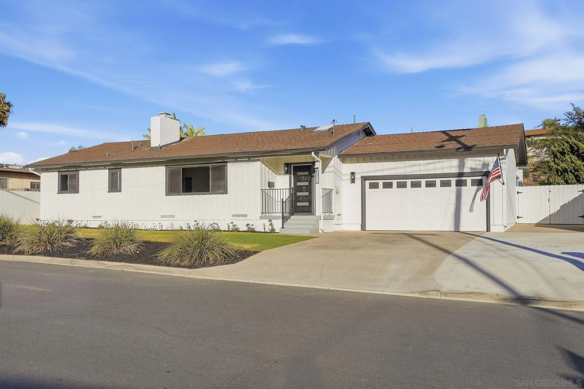 https://cdn.realtyfeed.com/cdn/127/260011709/a014bcac43e491d79c41144e61d9e64a.webp
