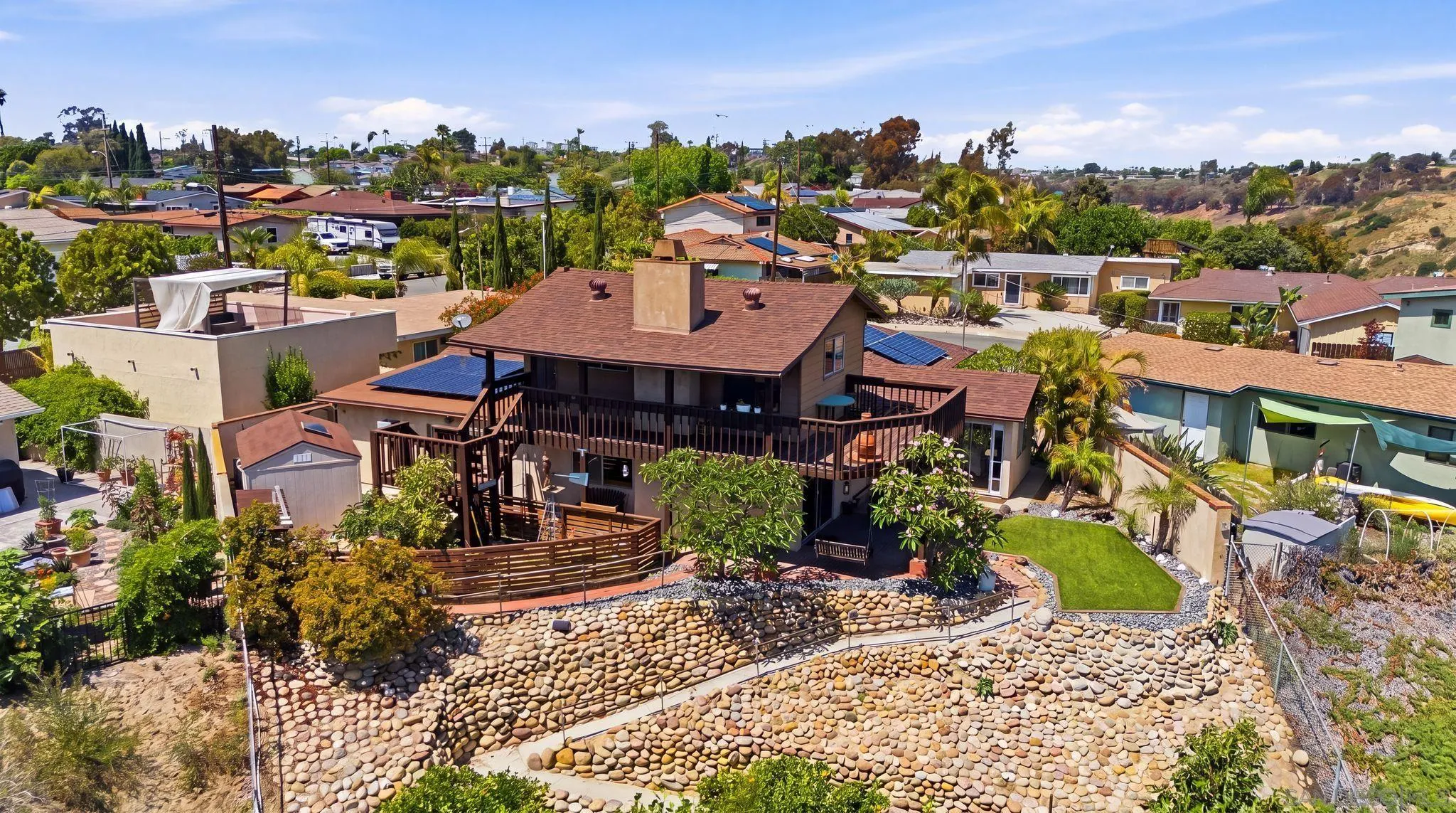 https://cdn.realtyfeed.com/cdn/127/260011710/9fdfdb8463b396d1a6ea76cefecf1cde.webp