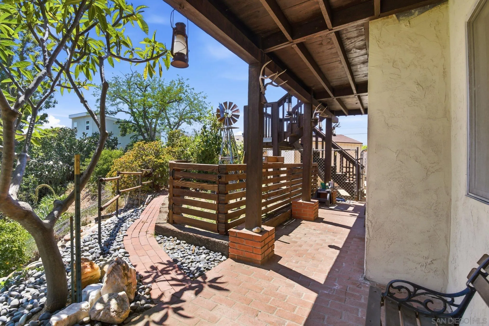 https://cdn.realtyfeed.com/cdn/127/260011710/c4b1afec55ffb5a2e7d7dd79ed8c3fe0.webp