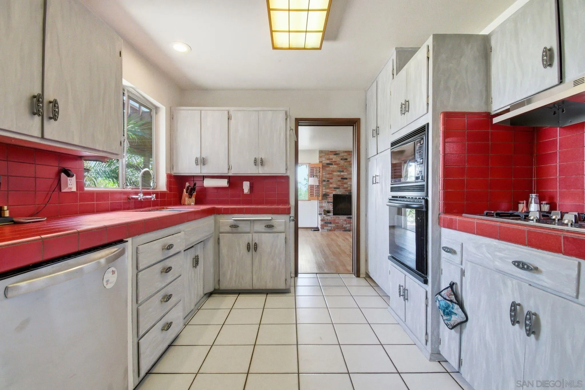 https://cdn.realtyfeed.com/cdn/127/260011710/e1e61fb14a339b6e830ad3c42a5b9f71.webp