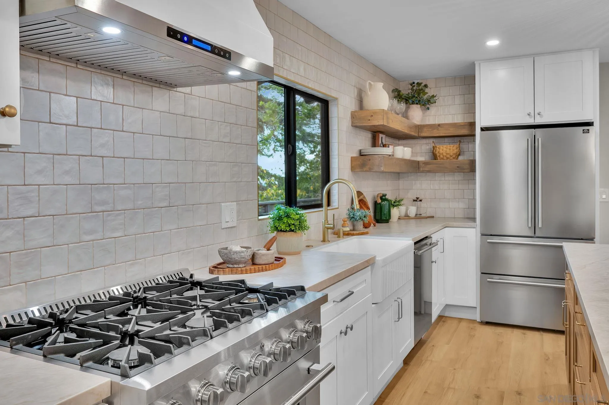 https://cdn.realtyfeed.com/cdn/127/260011711/02d17d919607986f5abdee1cfe89450b.webp