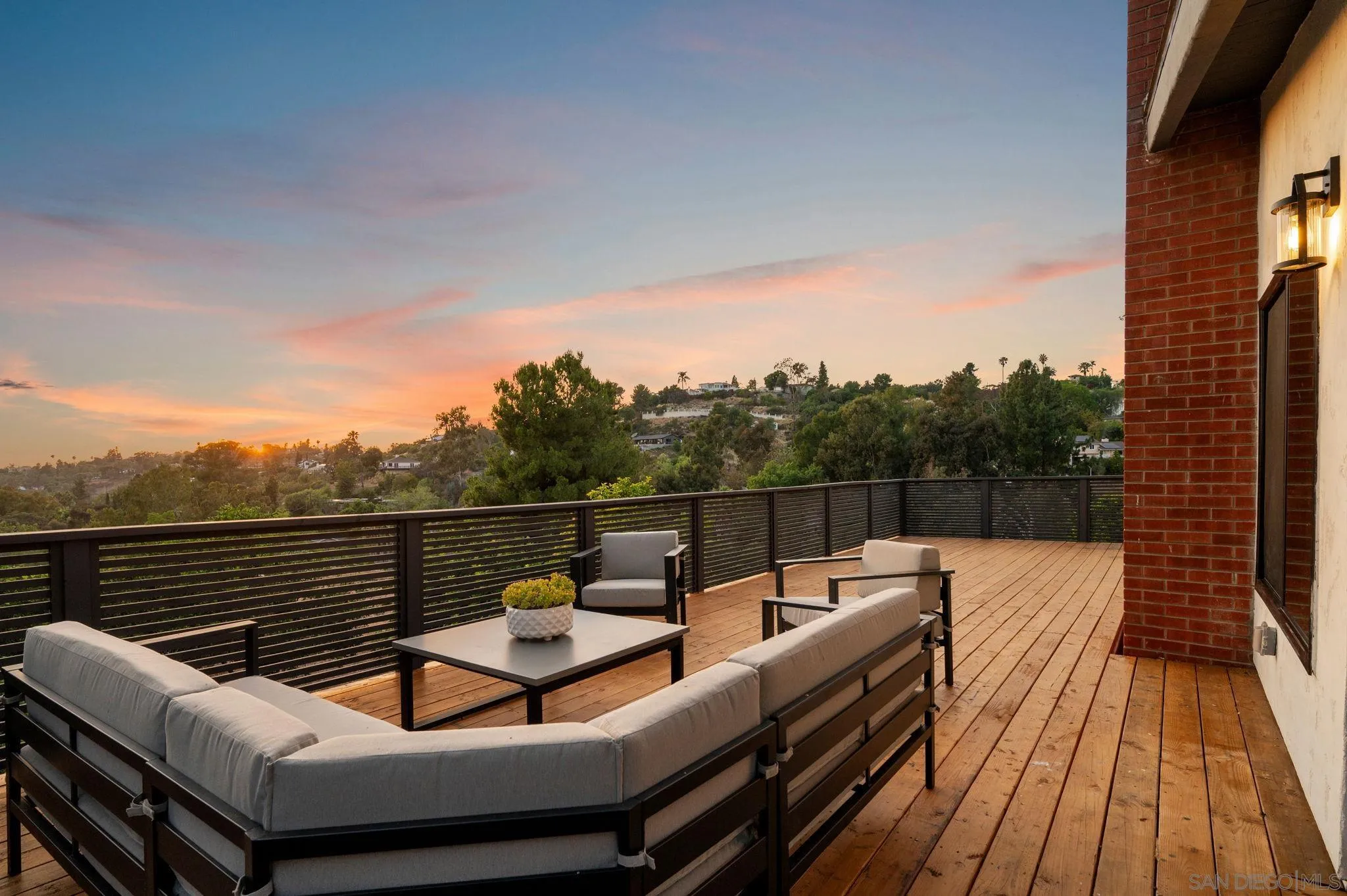 https://cdn.realtyfeed.com/cdn/127/260011711/035d39b4dba4611c545dd9b1cec7b810.webp
