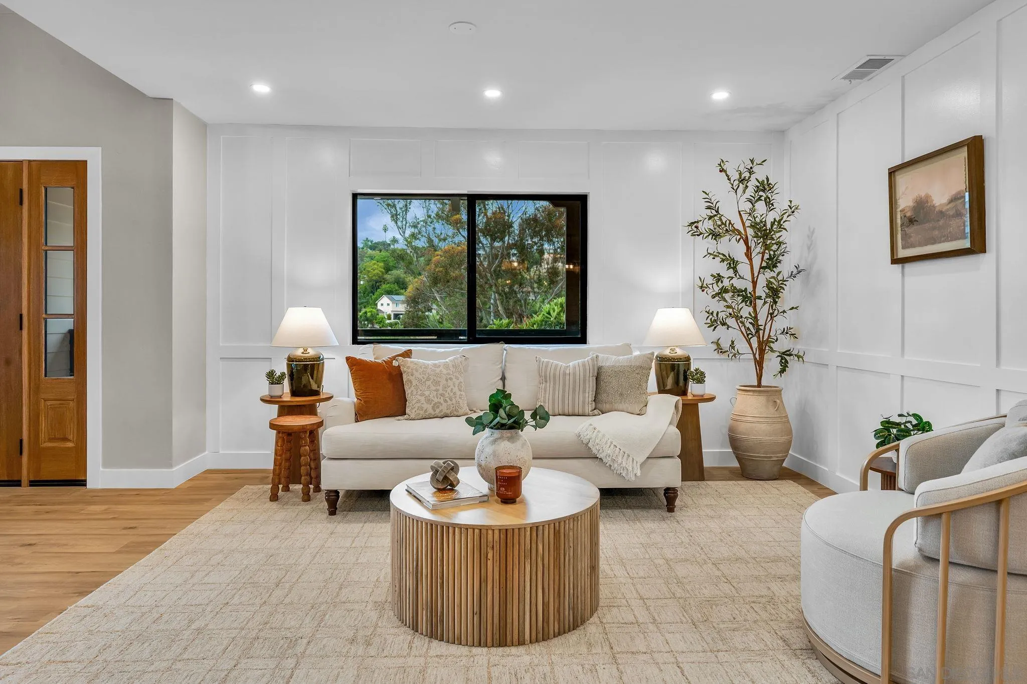 https://cdn.realtyfeed.com/cdn/127/260011711/2443a5c7b893eb121fa08c00e668ec43.webp
