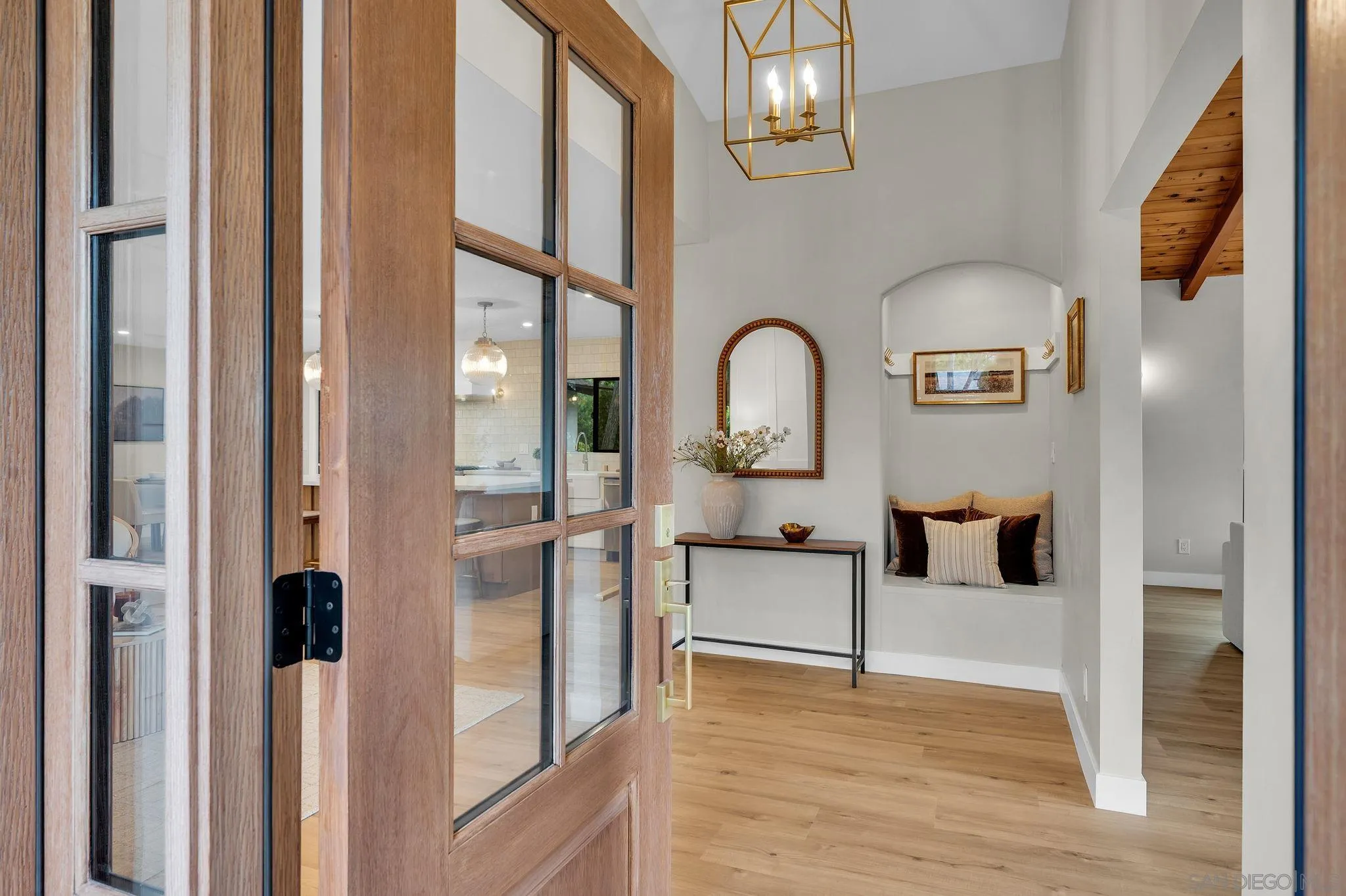 https://cdn.realtyfeed.com/cdn/127/260011711/30e2faca582295a21c11e8a3230fde53.webp