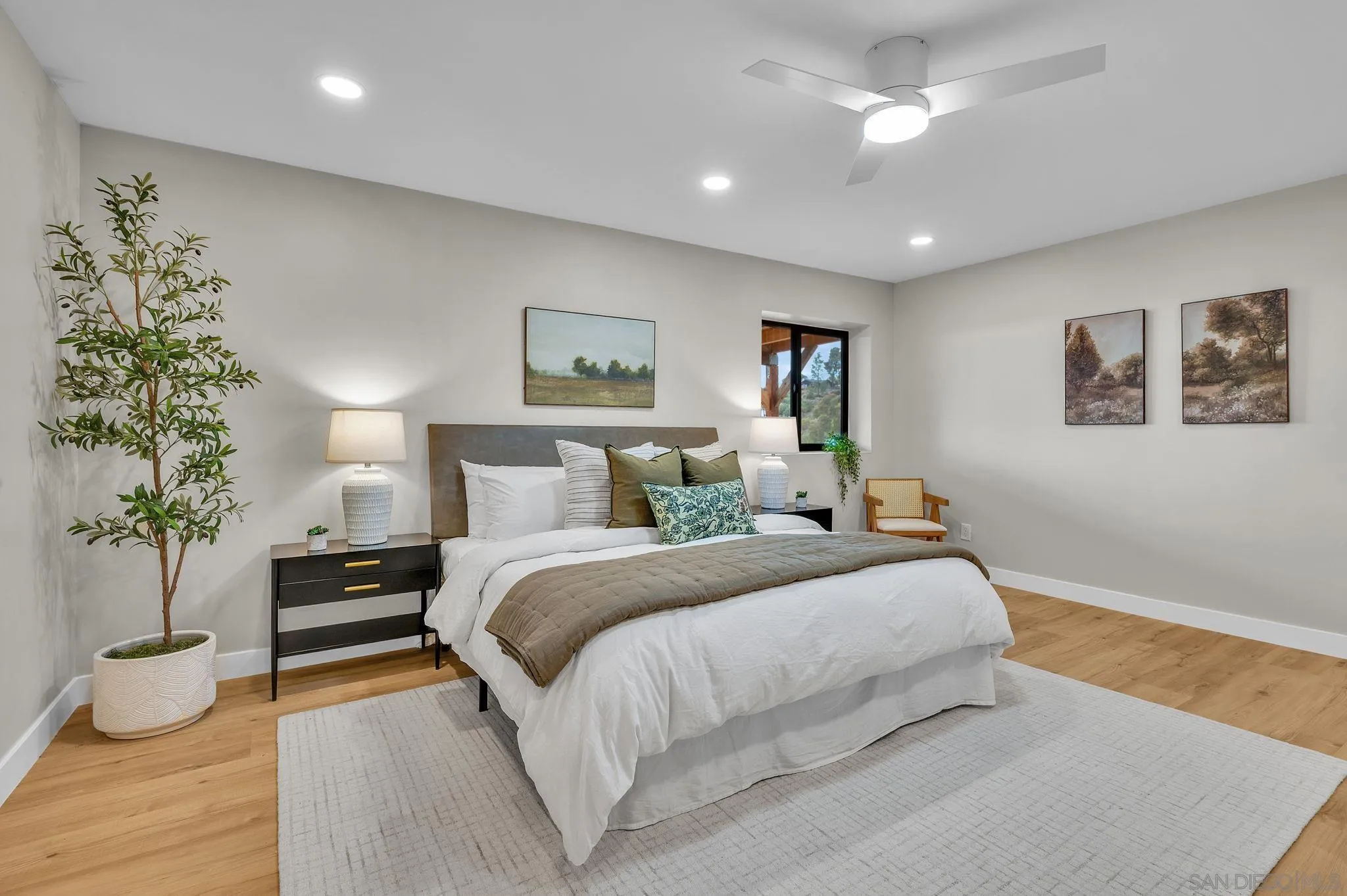 https://cdn.realtyfeed.com/cdn/127/260011711/608ee463df8ff2373d8699cc1cff5012.webp