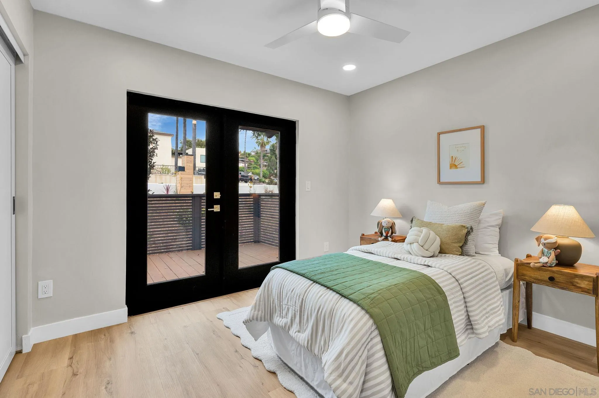 https://cdn.realtyfeed.com/cdn/127/260011711/6272a52fdbfa1e8df2c258c2b97e515e.webp