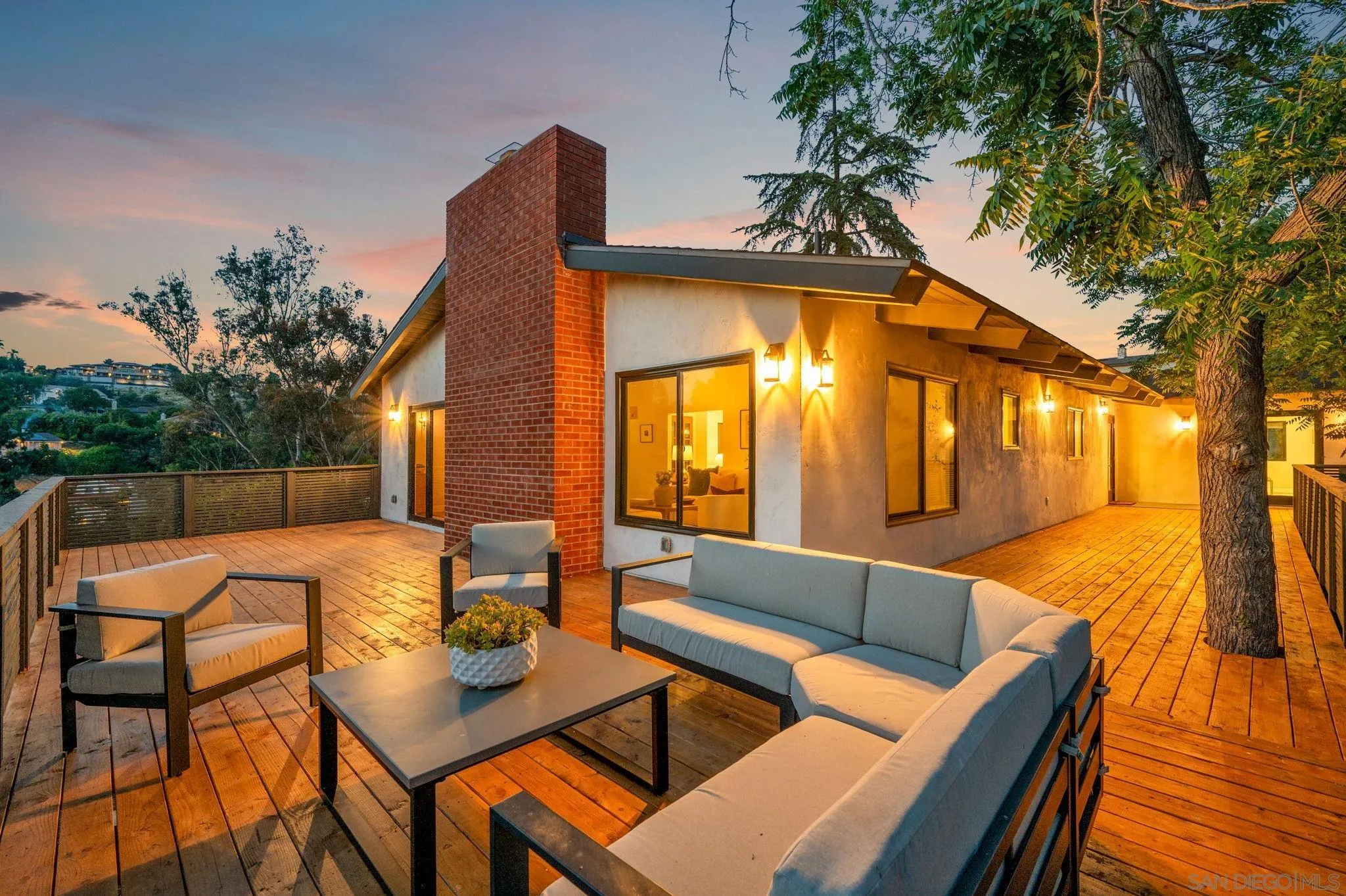 https://cdn.realtyfeed.com/cdn/127/260011711/7804c25dd4863ae1392ed7e9ea57b0a2.webp