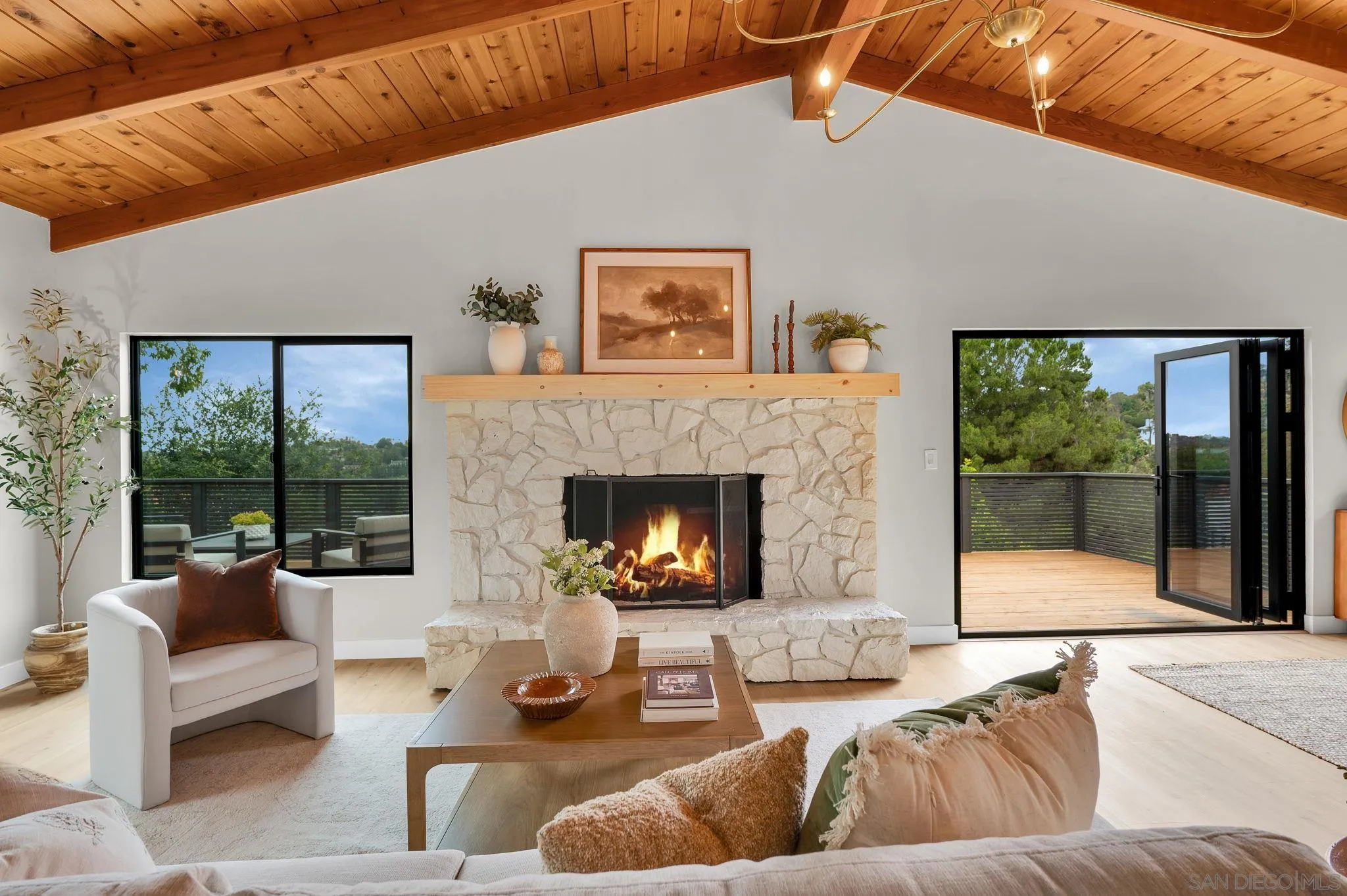 https://cdn.realtyfeed.com/cdn/127/260011711/d16d0fd91a389d81dd617a46b0d185ab.webp