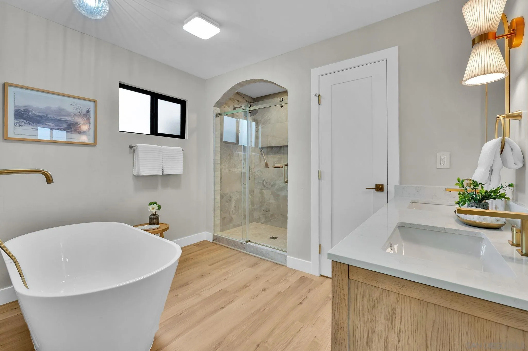 https://cdn.realtyfeed.com/cdn/127/260011711/ef1efb328d2cbe527aac9e2d35baf43a.webp