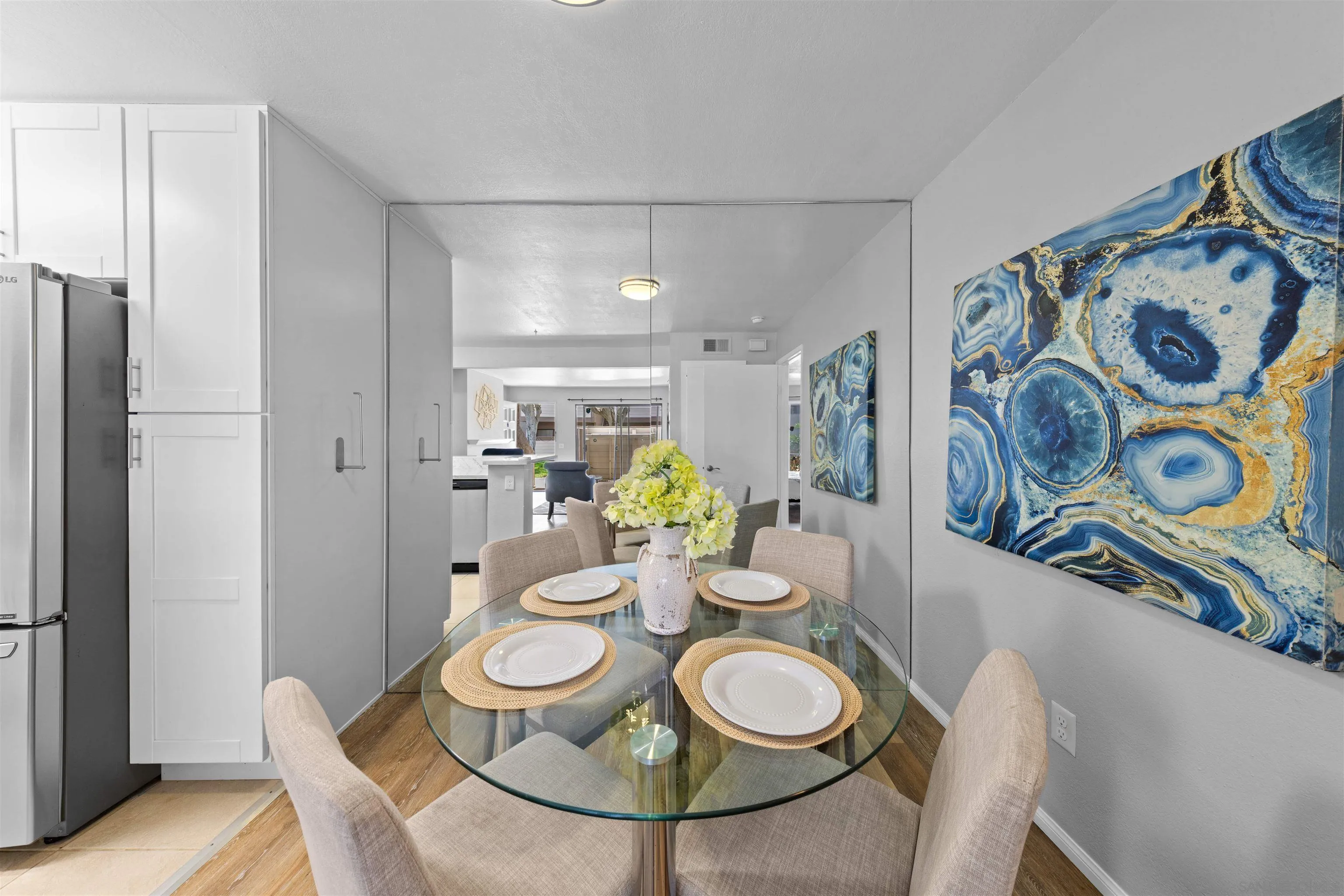 https://cdn.realtyfeed.com/cdn/127/260011715/4993810edbab3e1d5646460456680866.webp