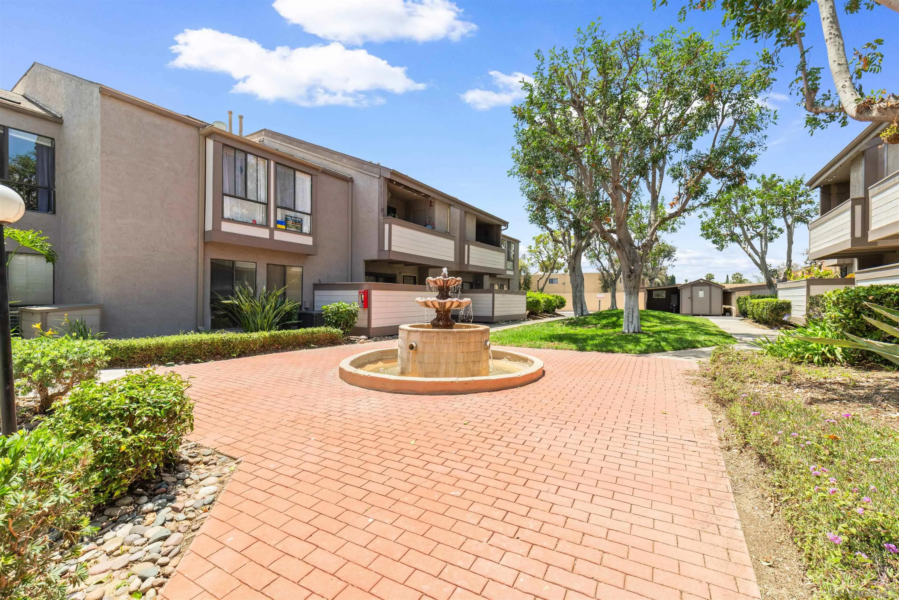https://cdn.realtyfeed.com/cdn/127/260011715/7982449ca3bc9677ec5f121891f04129.webp