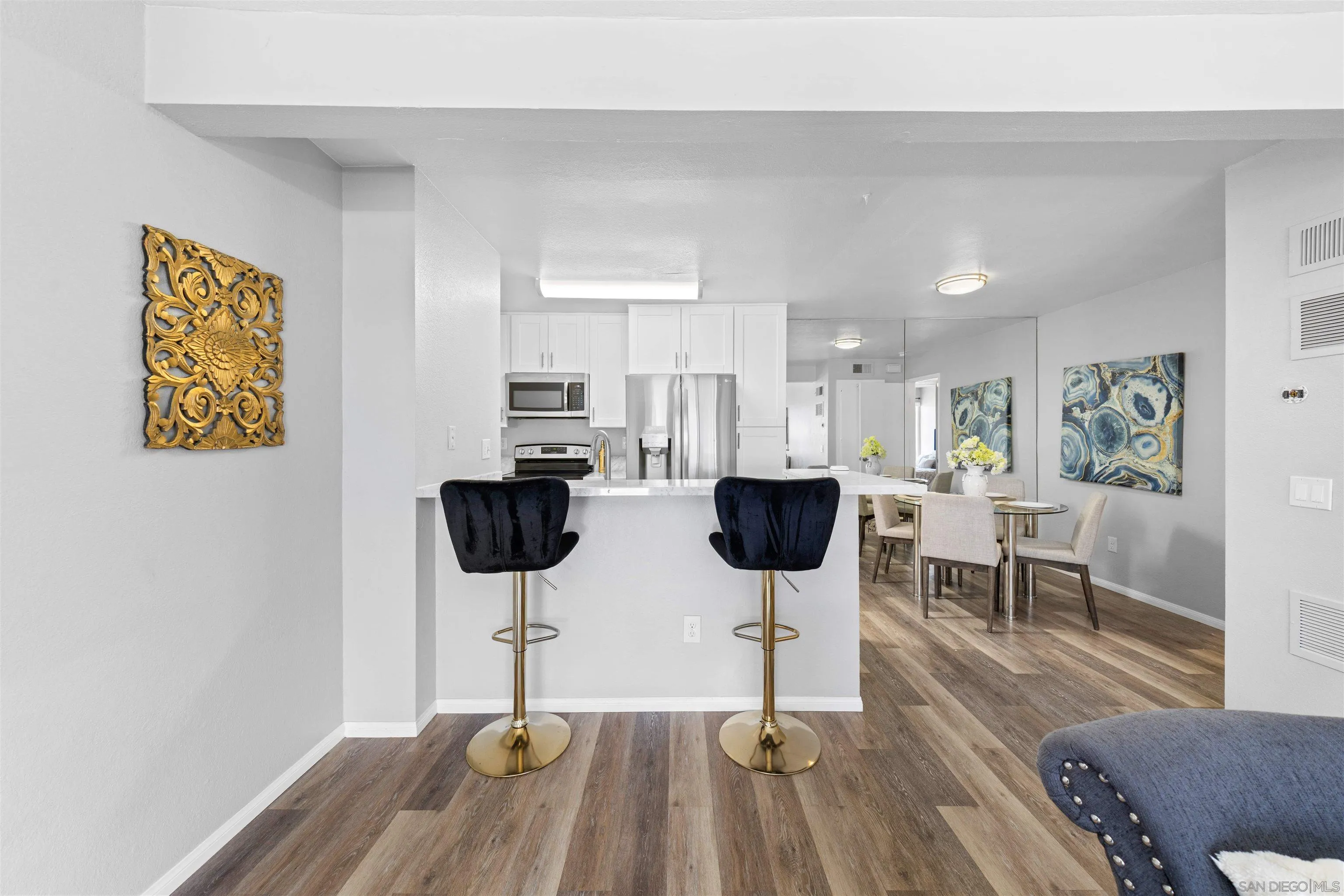 https://cdn.realtyfeed.com/cdn/127/260011715/79f95fa25b3ff89931b1646553f6e7f2.webp