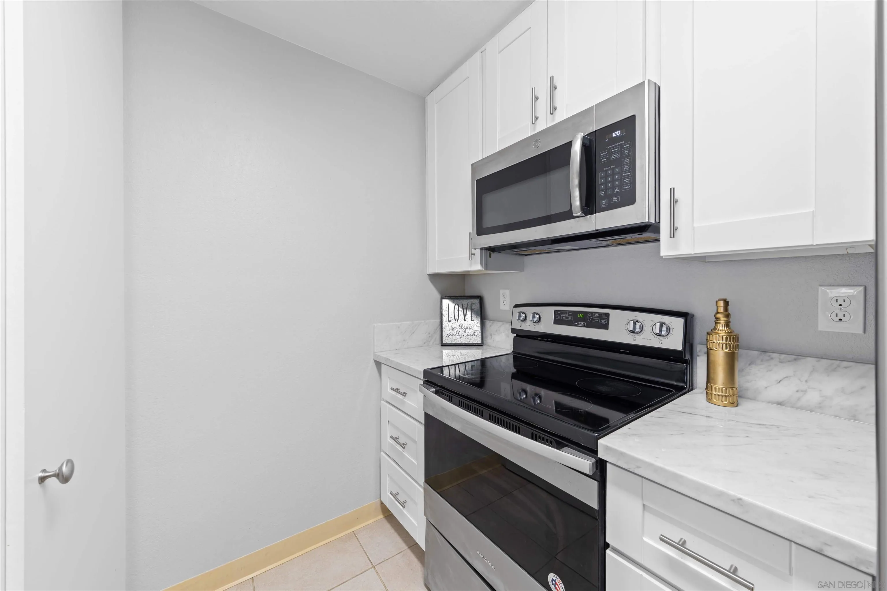 https://cdn.realtyfeed.com/cdn/127/260011715/7a0895511a0eb9bf0f6bbc682c75971c.webp