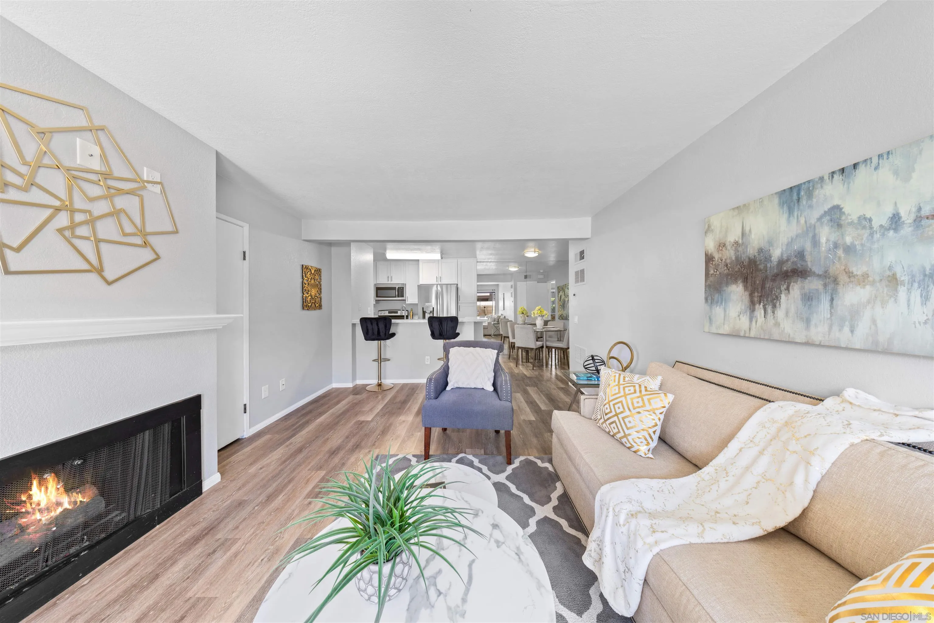 https://cdn.realtyfeed.com/cdn/127/260011715/def0f90b17989e13fde520a142f4ca45.webp