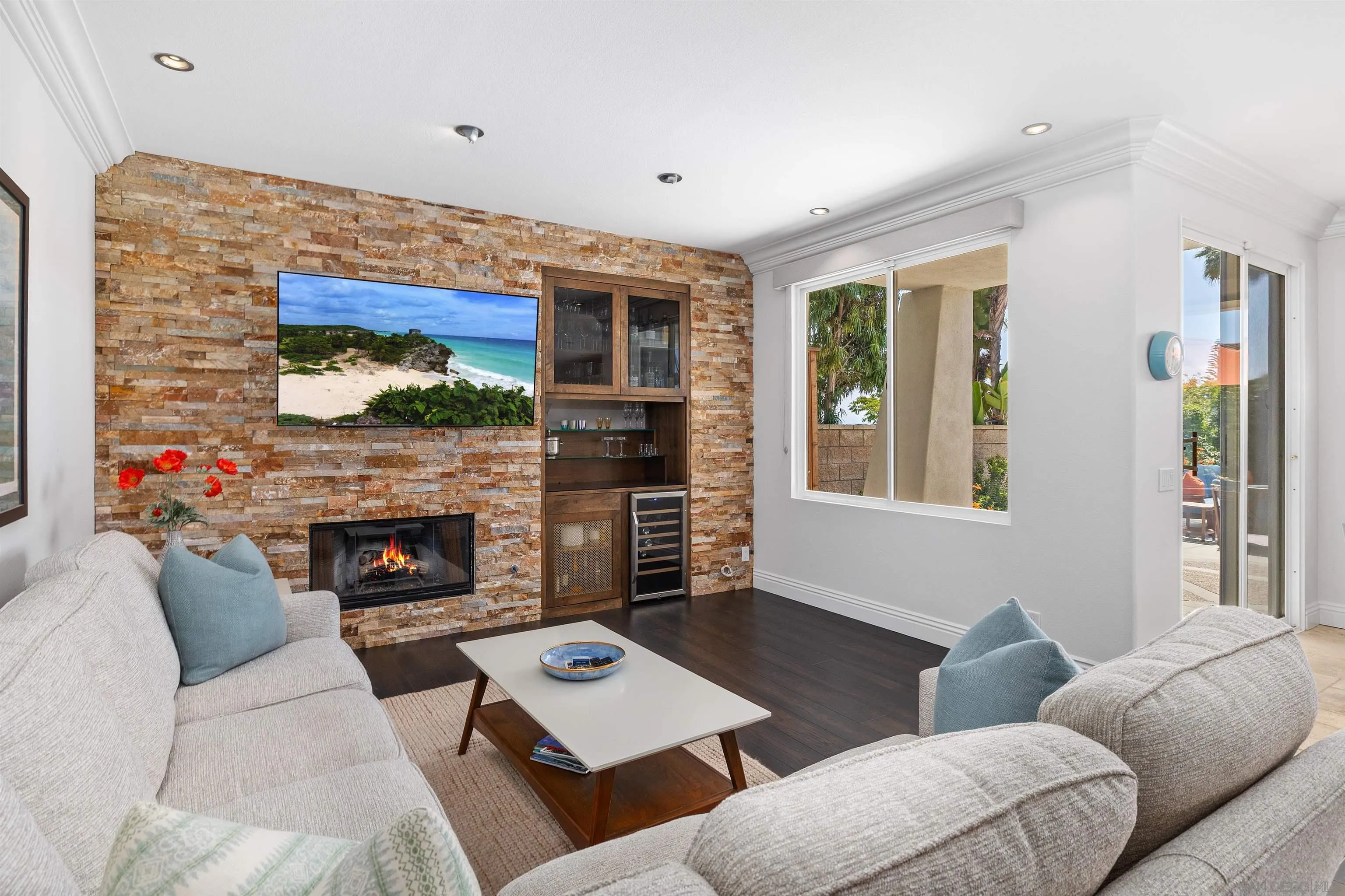 https://cdn.realtyfeed.com/cdn/127/260011716/9724db4581ee3a4cc3de02ac565c21d4.webp