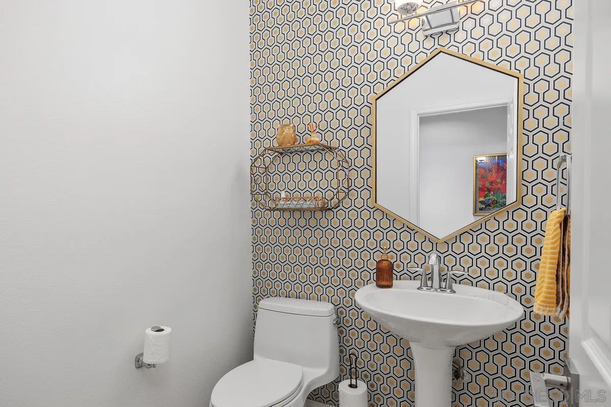 https://cdn.realtyfeed.com/cdn/127/260011716/98adf96cc2f0b0754264dc3382f41ee3.webp